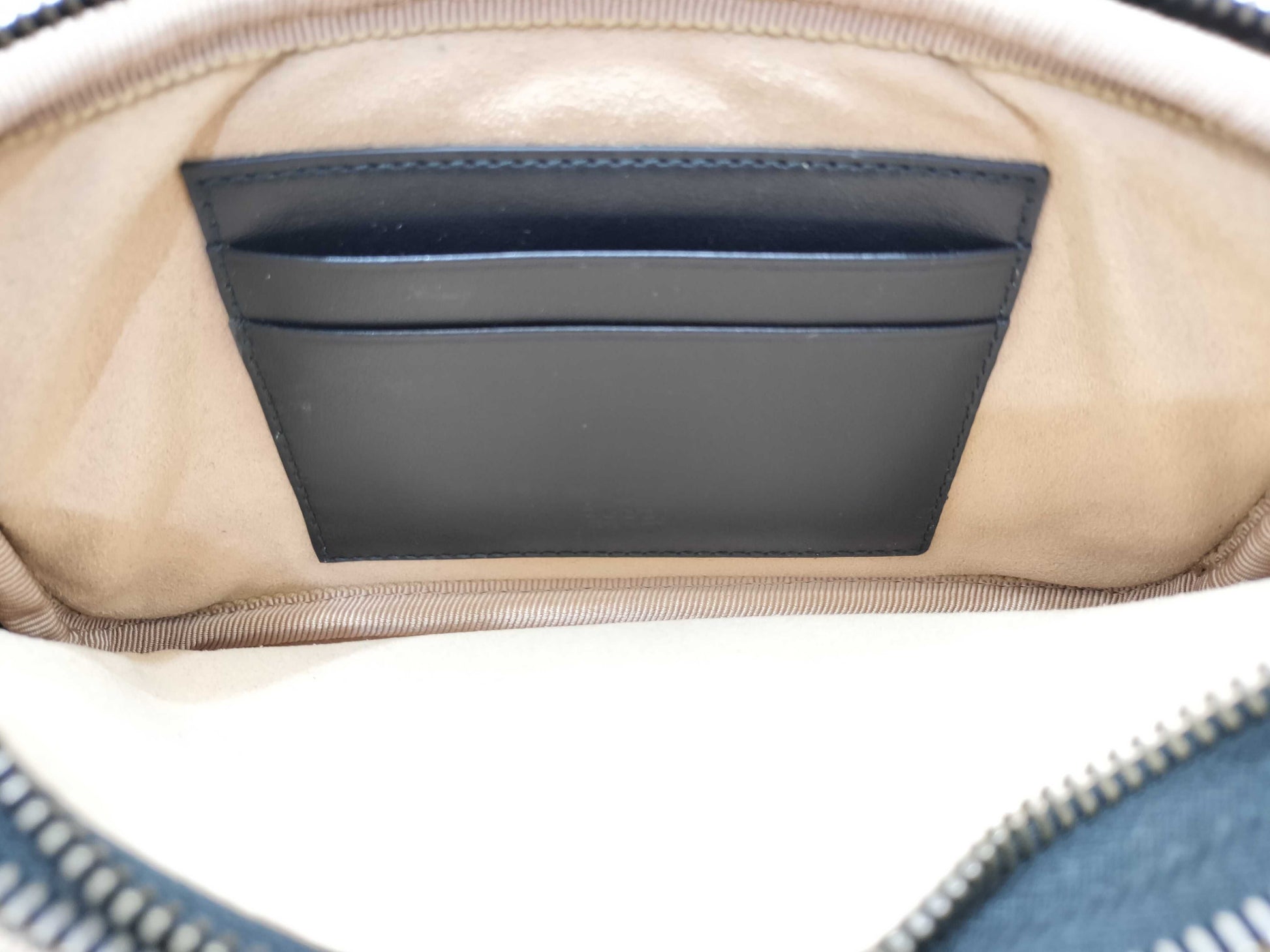 GUCCI 546581 Marmont M Shoulder Bag
