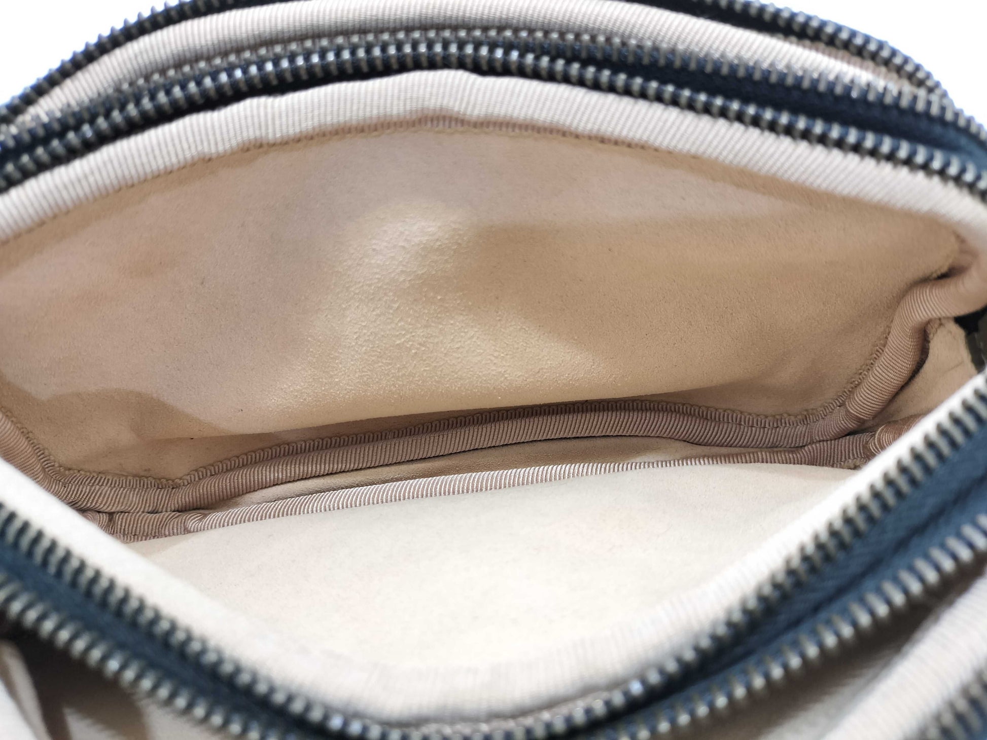 GUCCI 546581 Marmont M Shoulder Bag
