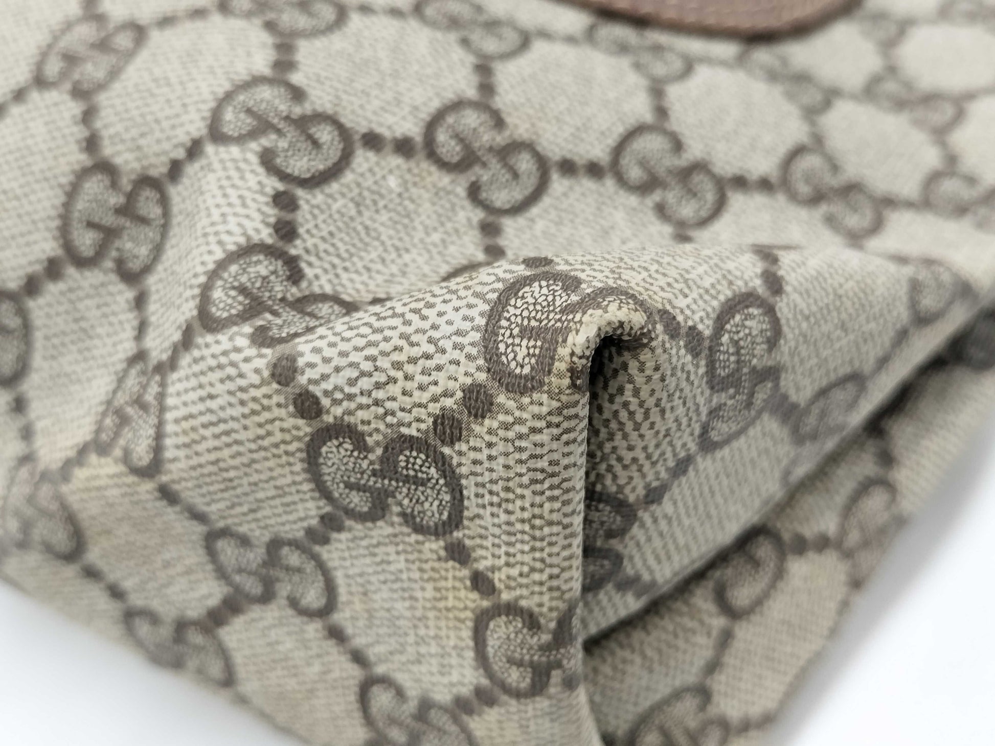 GUCCI GG Supreme Old Sherry Tote Bag