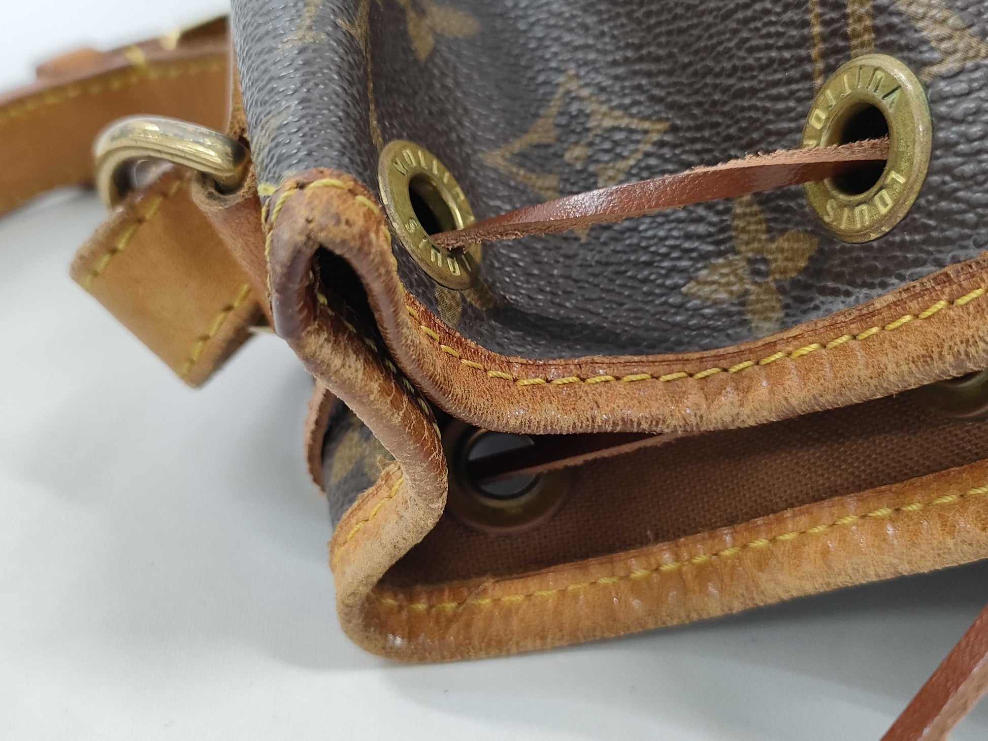 LOUIS VUITTON Monogram M42224 Noe Shoulder Bag