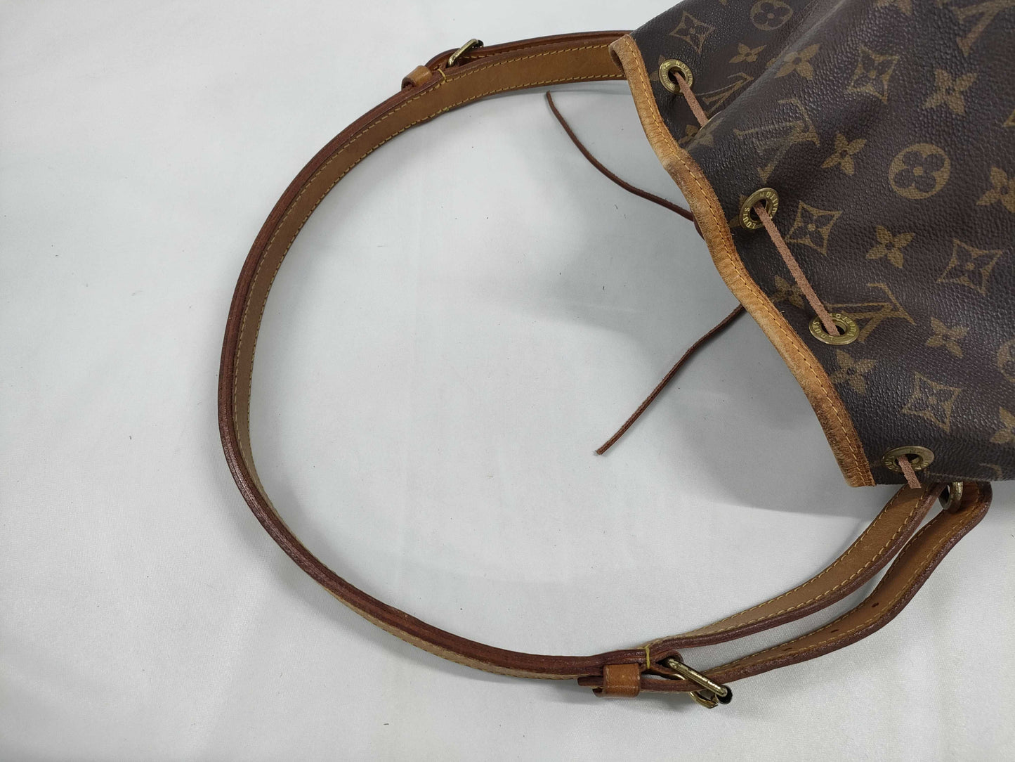 LOUIS VUITTON Monogram M42224 Noe Shoulder Bag