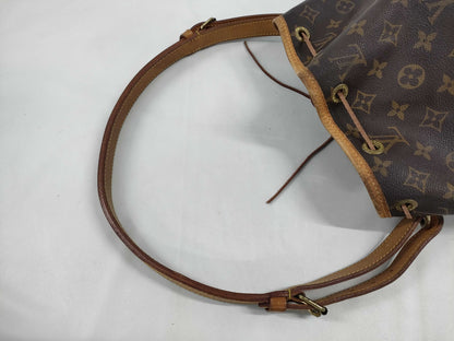LOUIS VUITTON Monogram M42224 Noe Shoulder Bag
