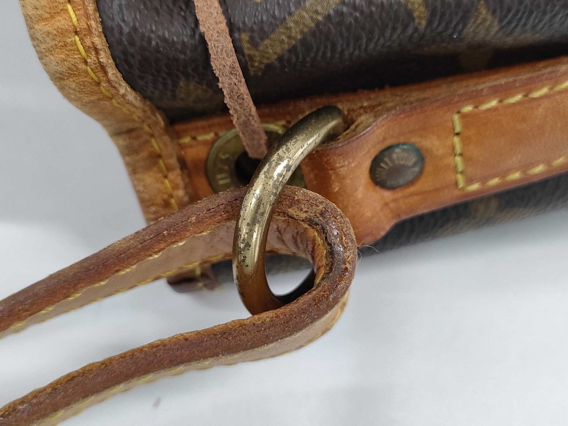LOUIS VUITTON Monogram M42224 Noe Shoulder Bag