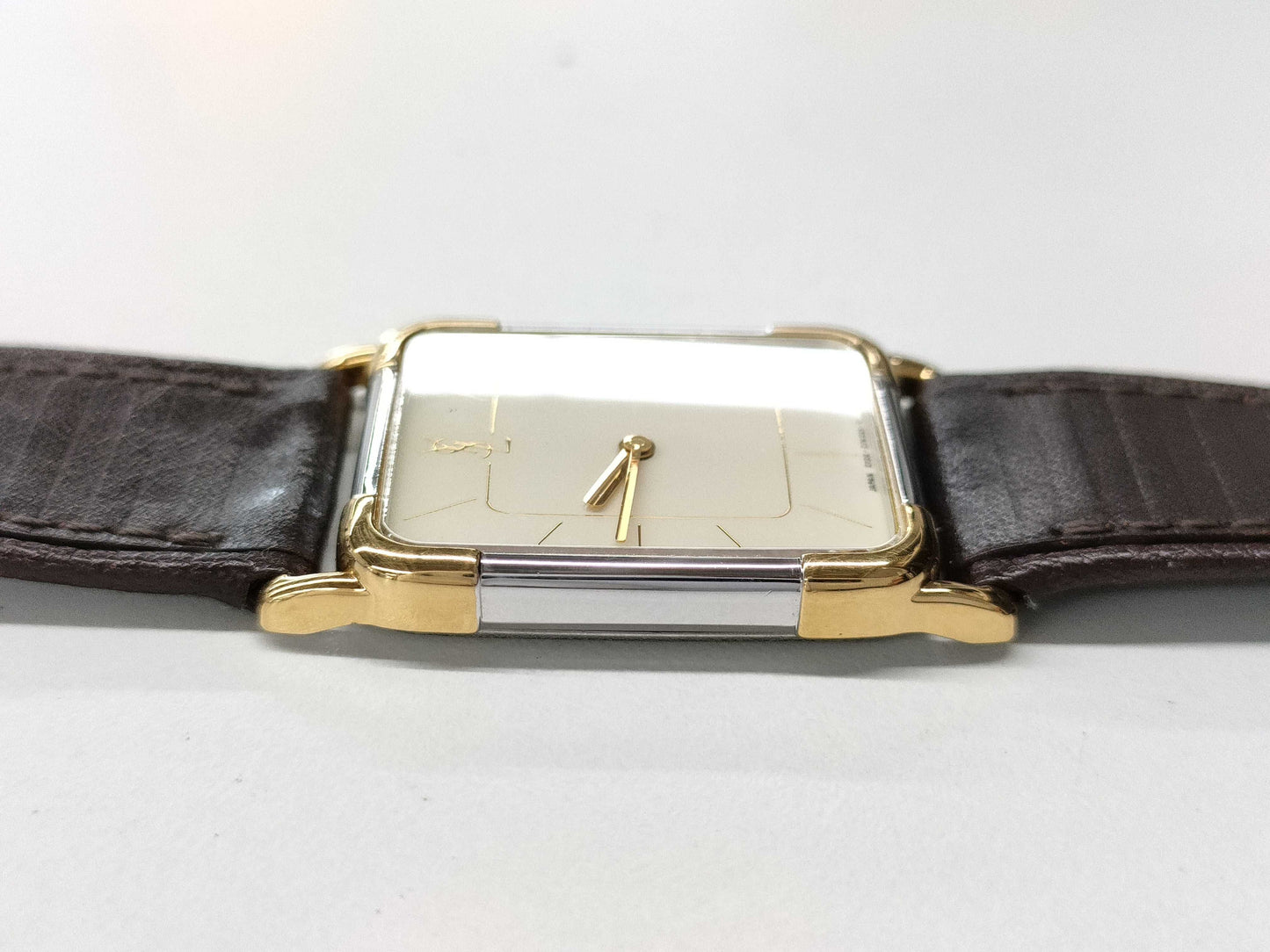 Yves Saint Laurent Citizen 2720-272897Y Women's Watch