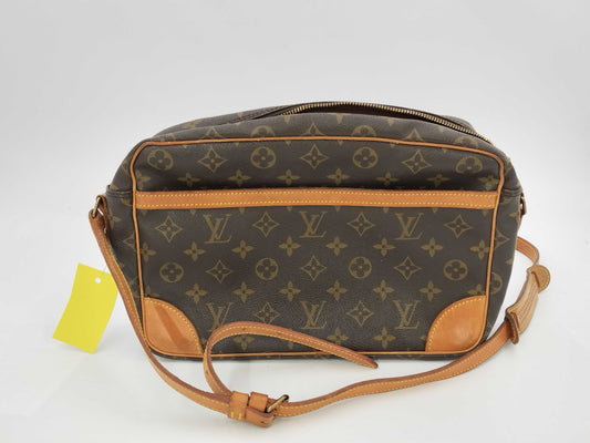 LOUIS VUITTON Monogram M51274 Trocadero Shoulder Bag