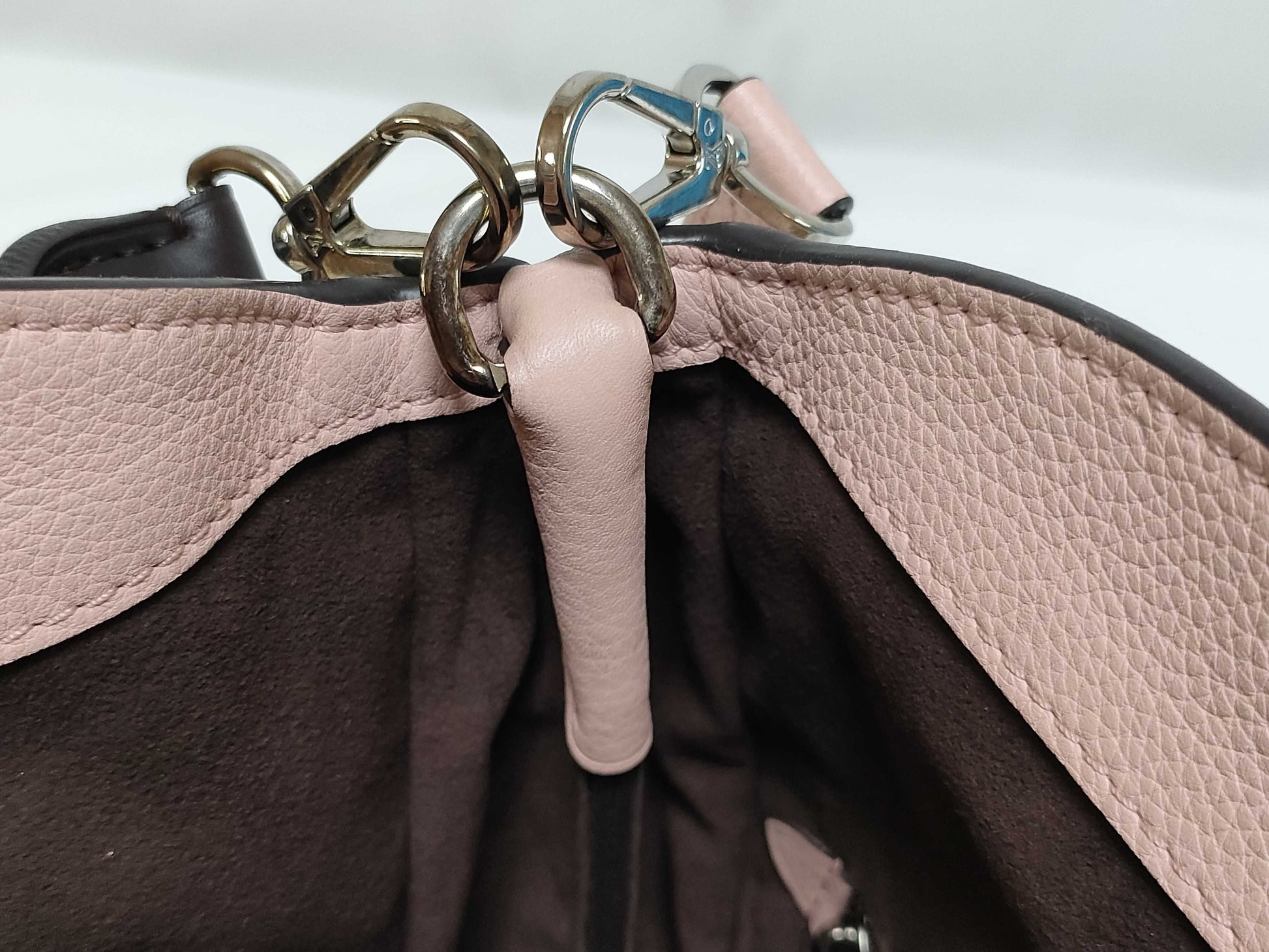 LOUIS VUITTON AH1157 Mahina Babylon PM Shoulder Bag