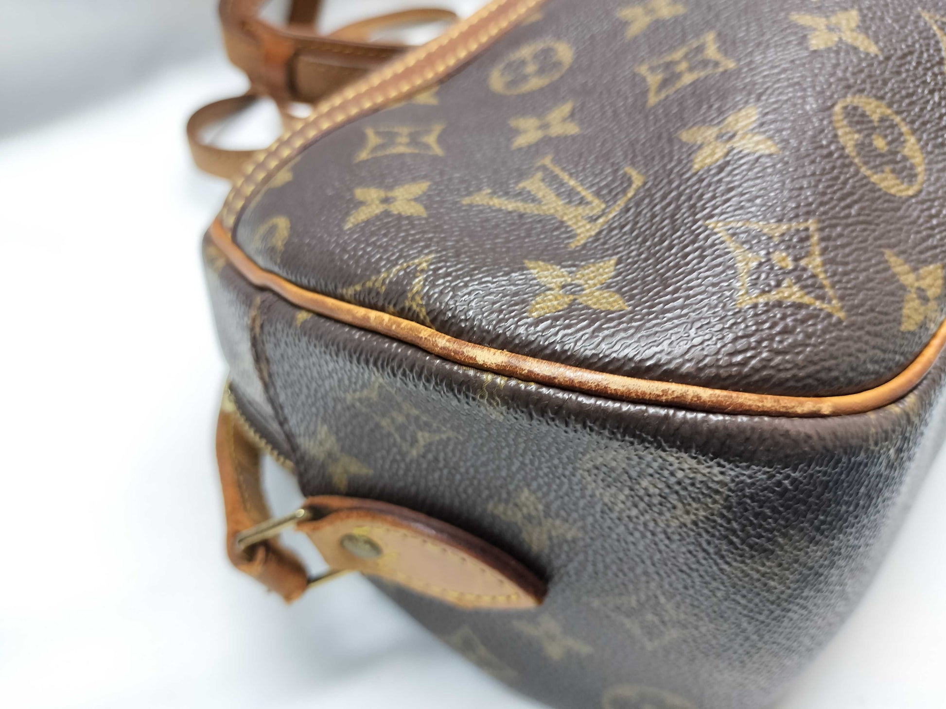 LOUIS VUITTON Unidentified Monogram Blois Shoulder Bag