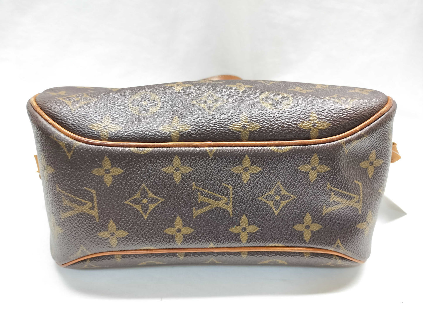 LOUIS VUITTON Unidentified Monogram Blois Shoulder Bag