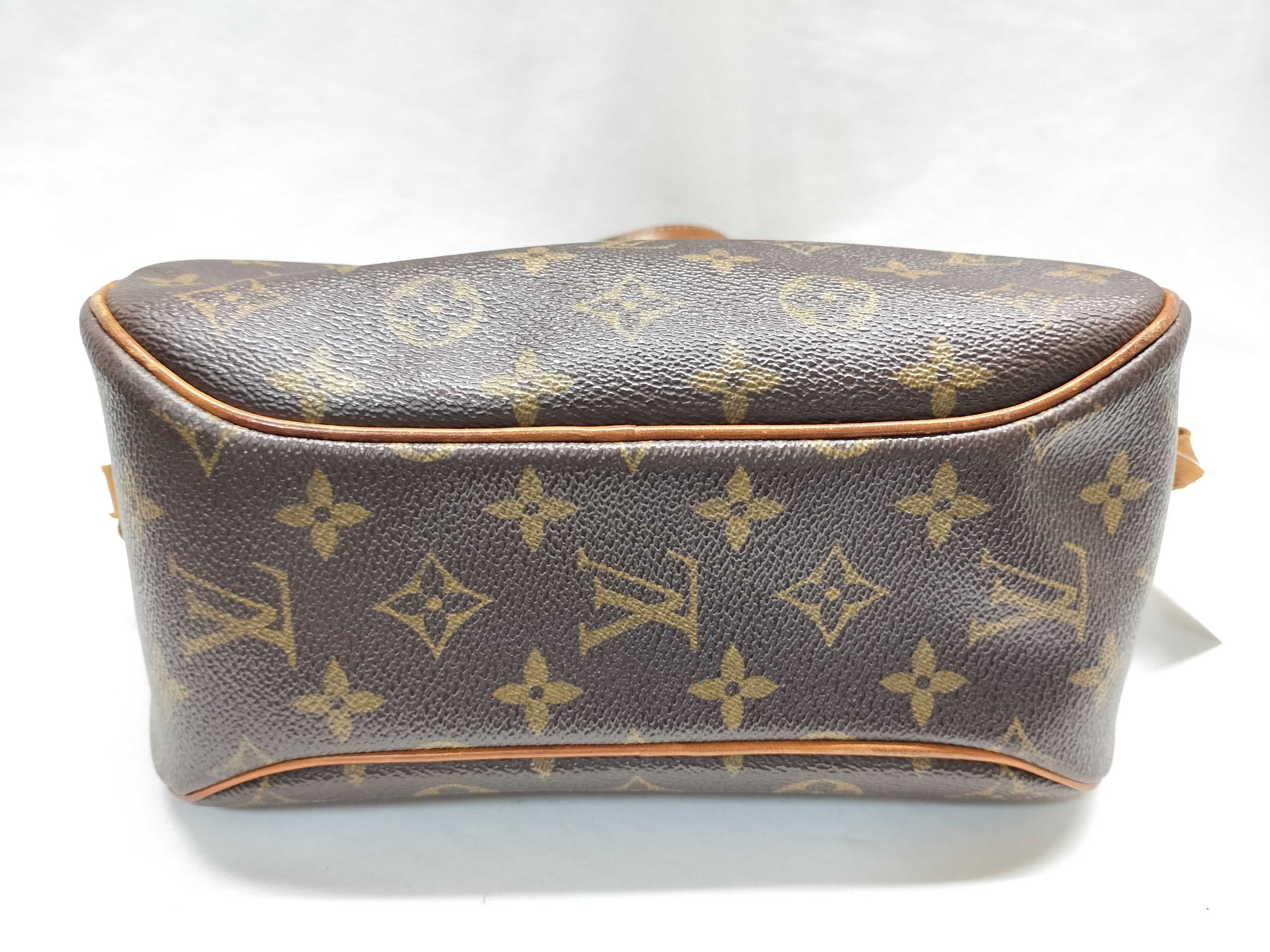 LOUIS VUITTON Unidentified Monogram Blois Shoulder Bag