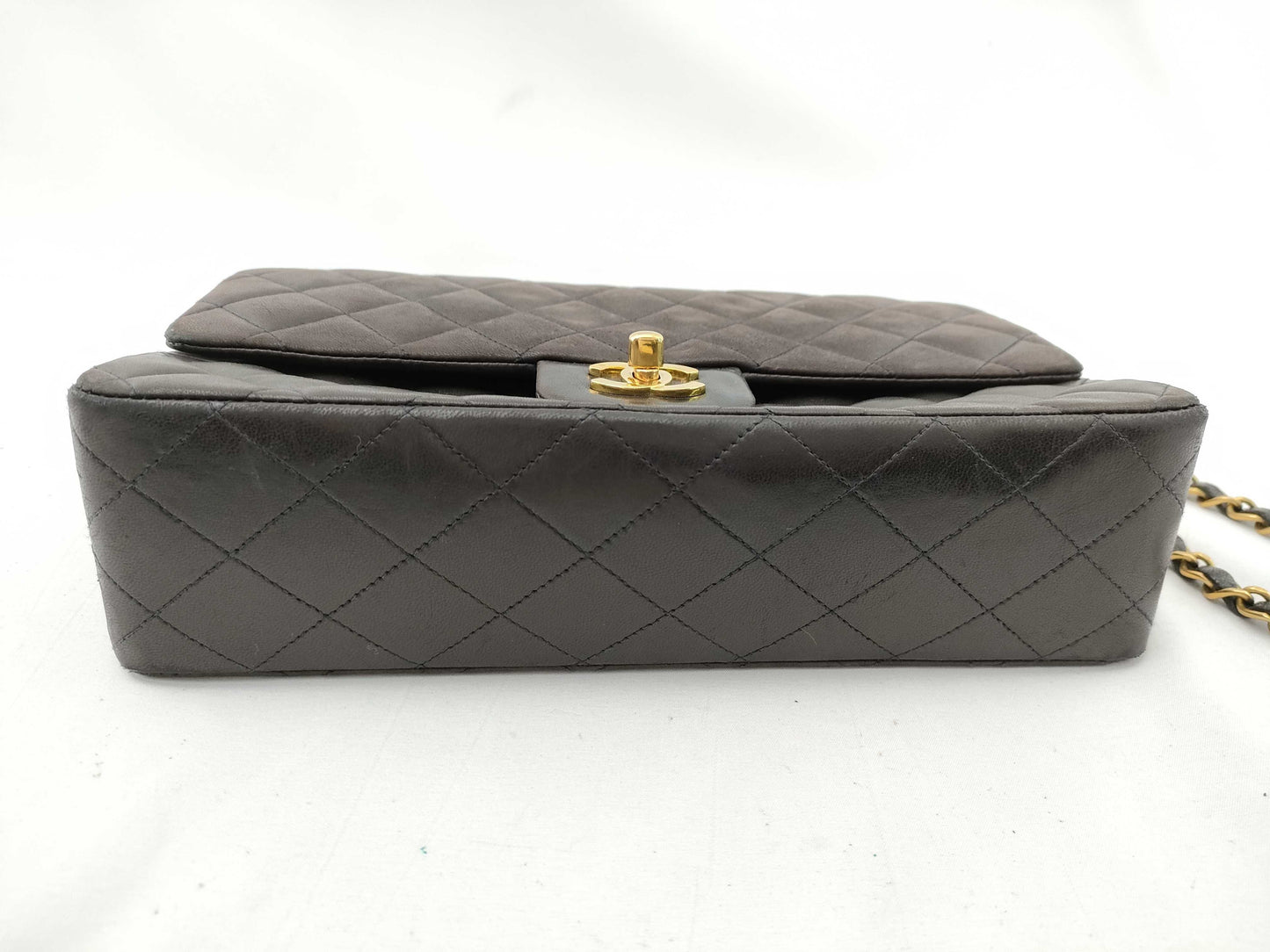 CHANEL [With sticker] No. 2 Lambskin Matelasse 25 Shoulder Bag