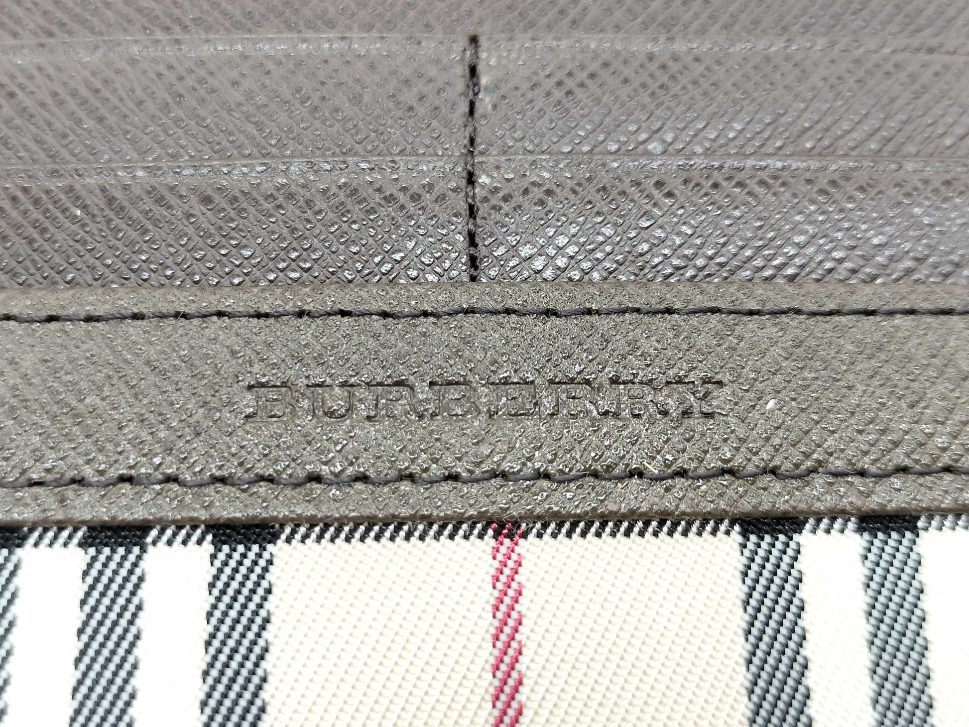 BURBERRY Check Long Wallet