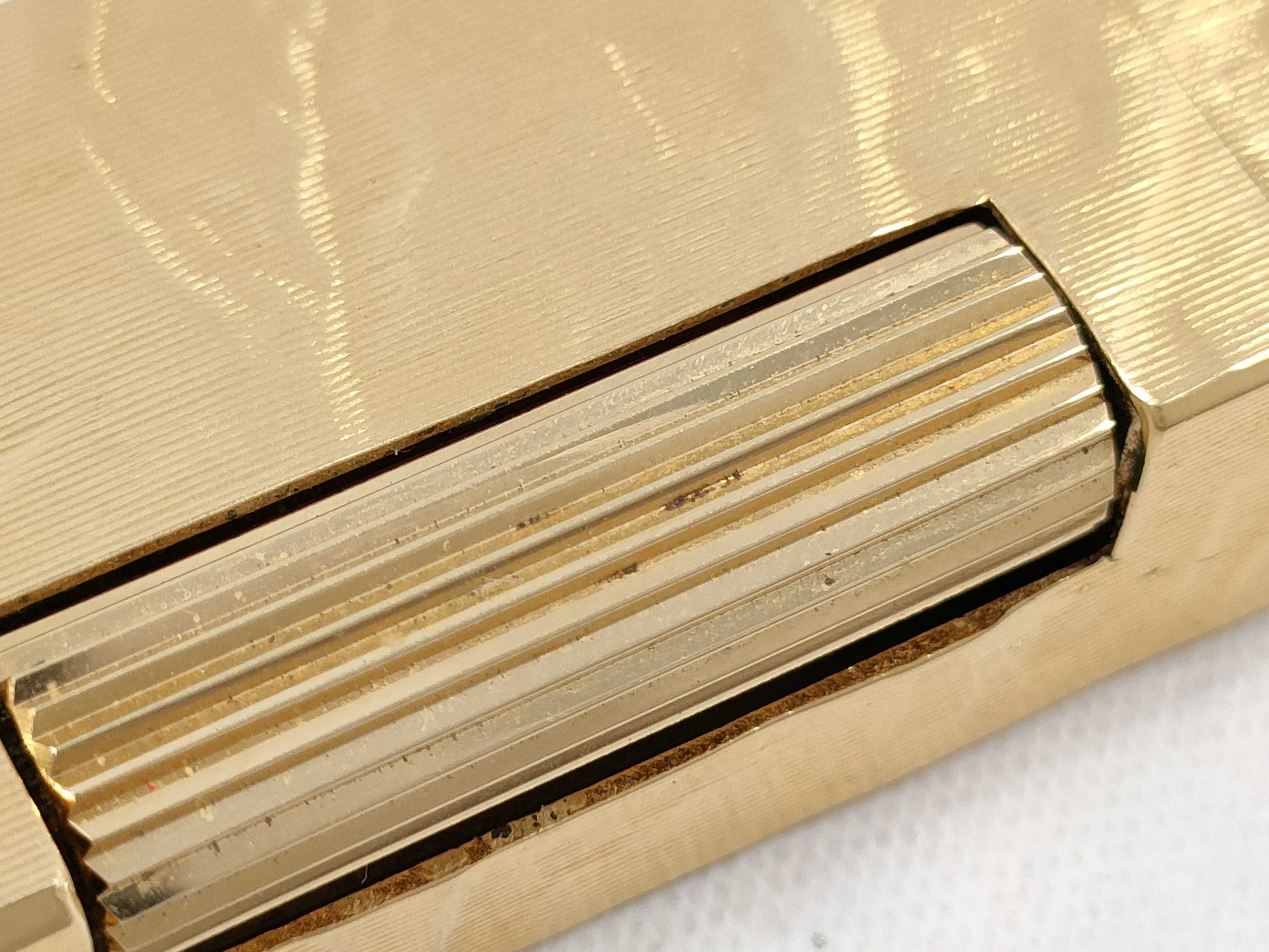 Dunhill Gold Color Lighter with Box