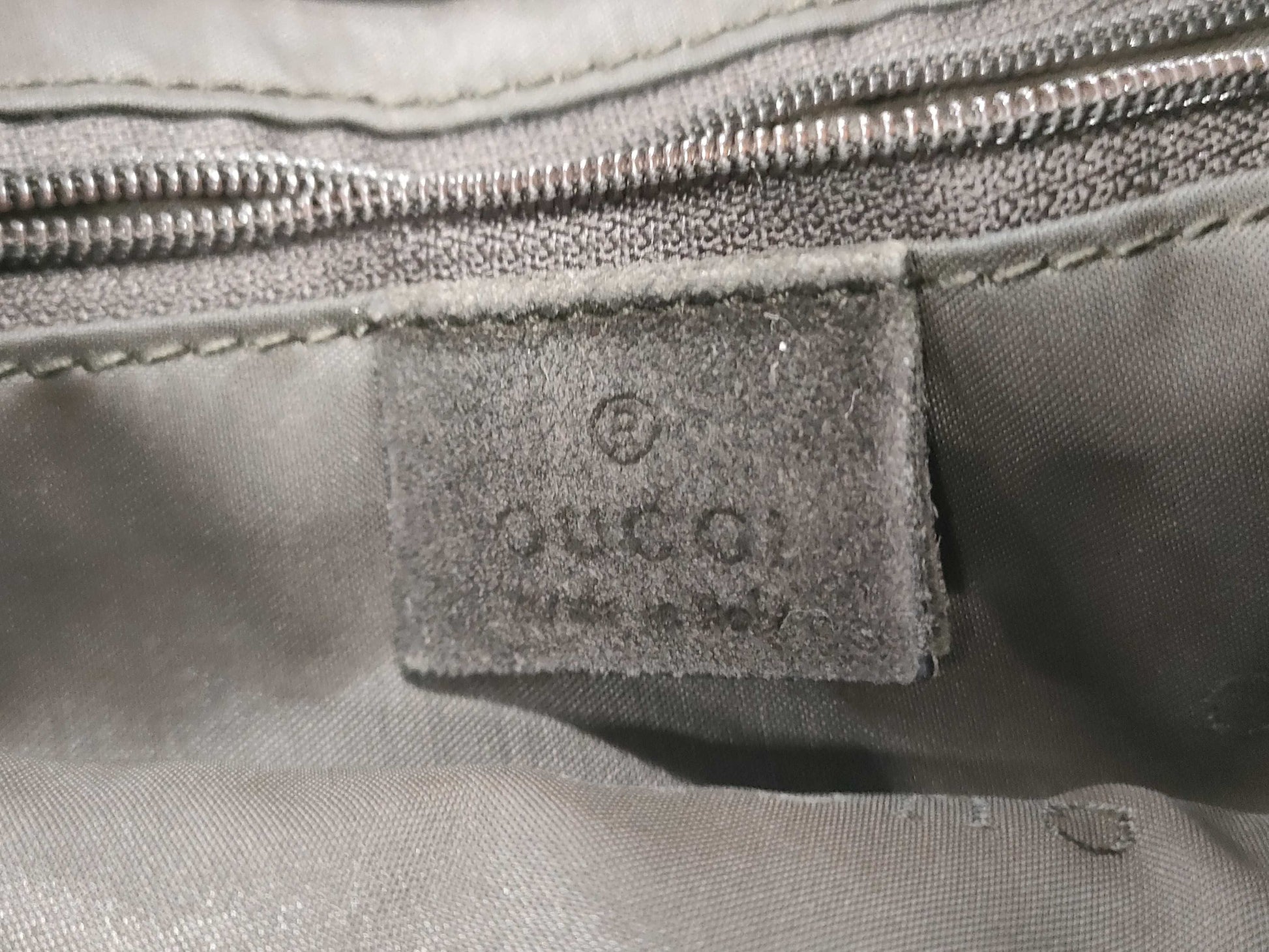 GUCCI Louis Vuitton, Gucci *2 damaged shoulder bags