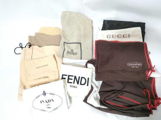 Louis Vuitton/Prada/Gucci/Fendi/Coach/Ferragamo etc. Dust bag set Other accessories