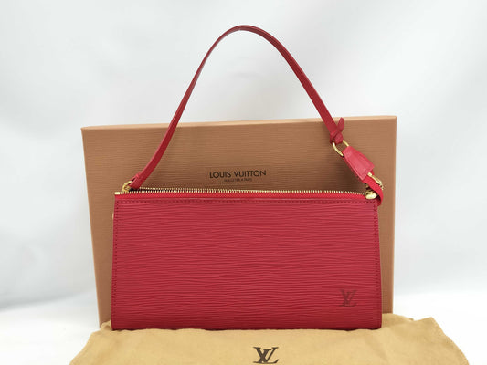 LOUIS VUITTON AR0013 Epi Pochette Accessoires M52947 Handbag