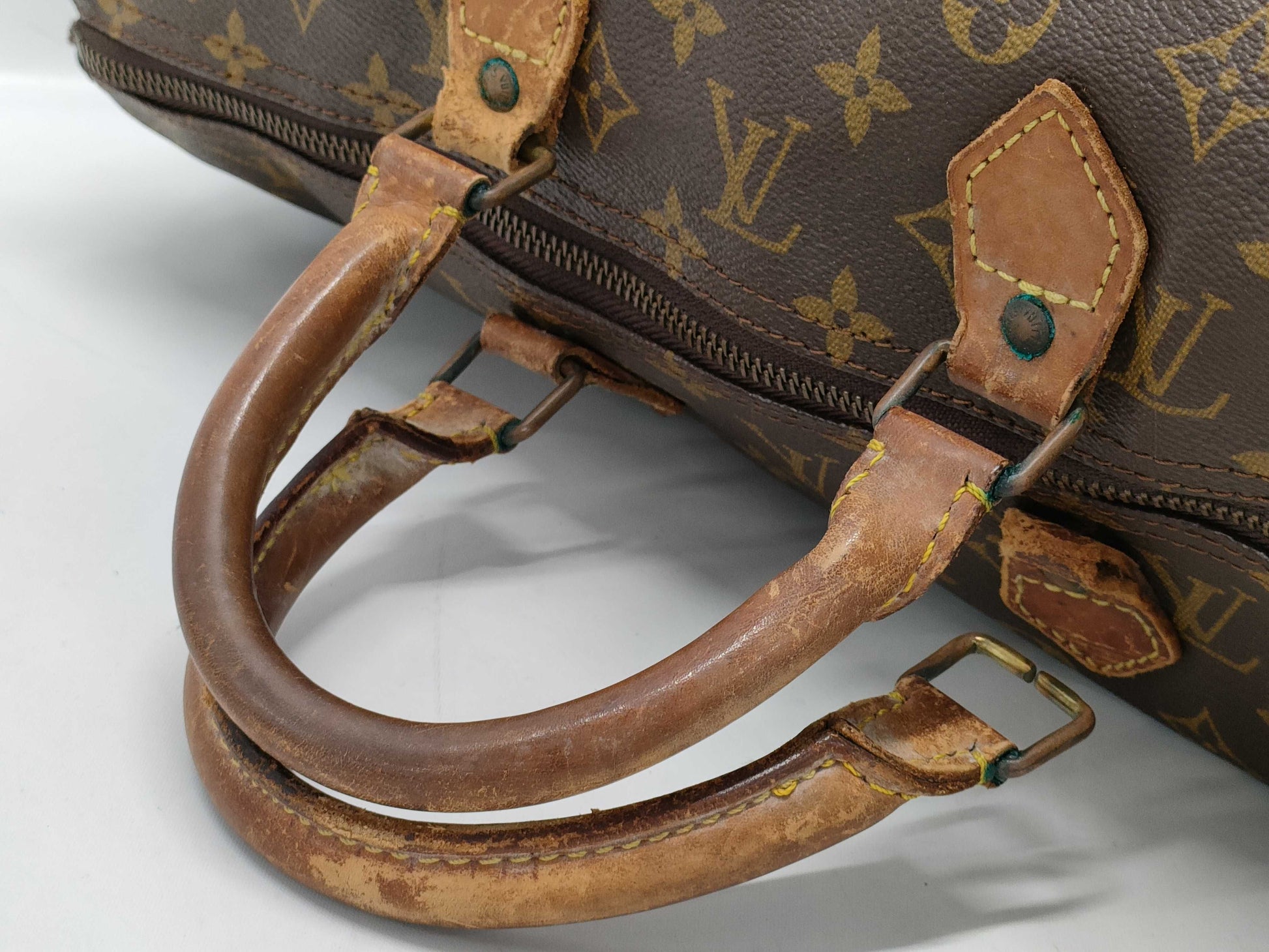 LOUIS VUITTON Monogram M41106 Speedy 40 Handbag with Broken Handle