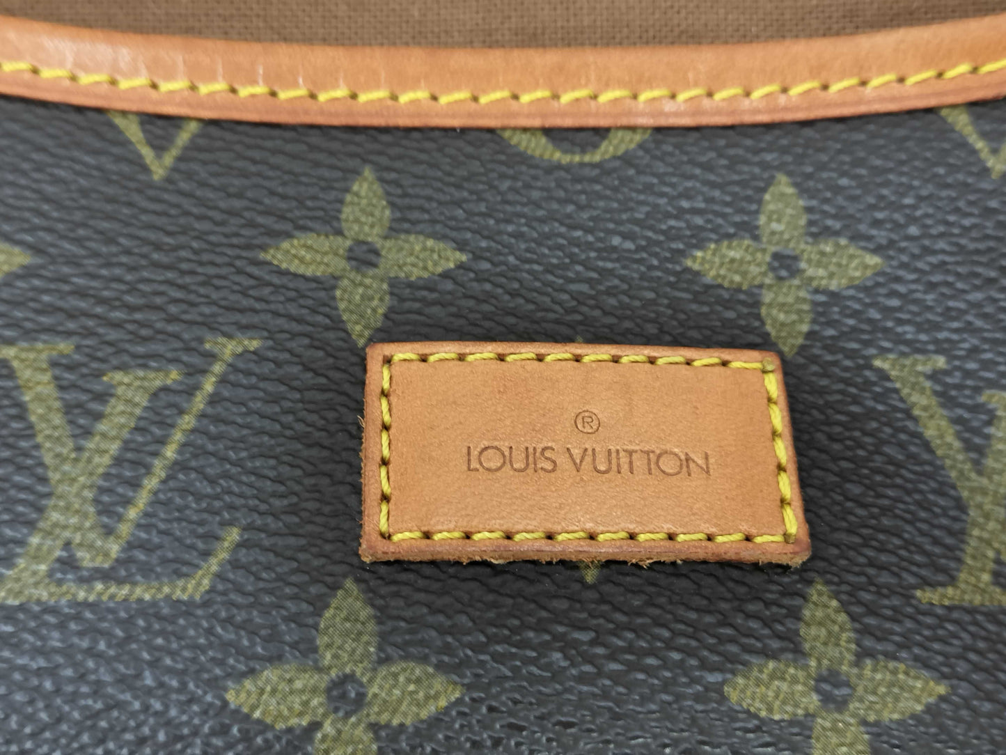 LOUIS VUITTON Monogram M40662 Saumur GM Shoulder Bag