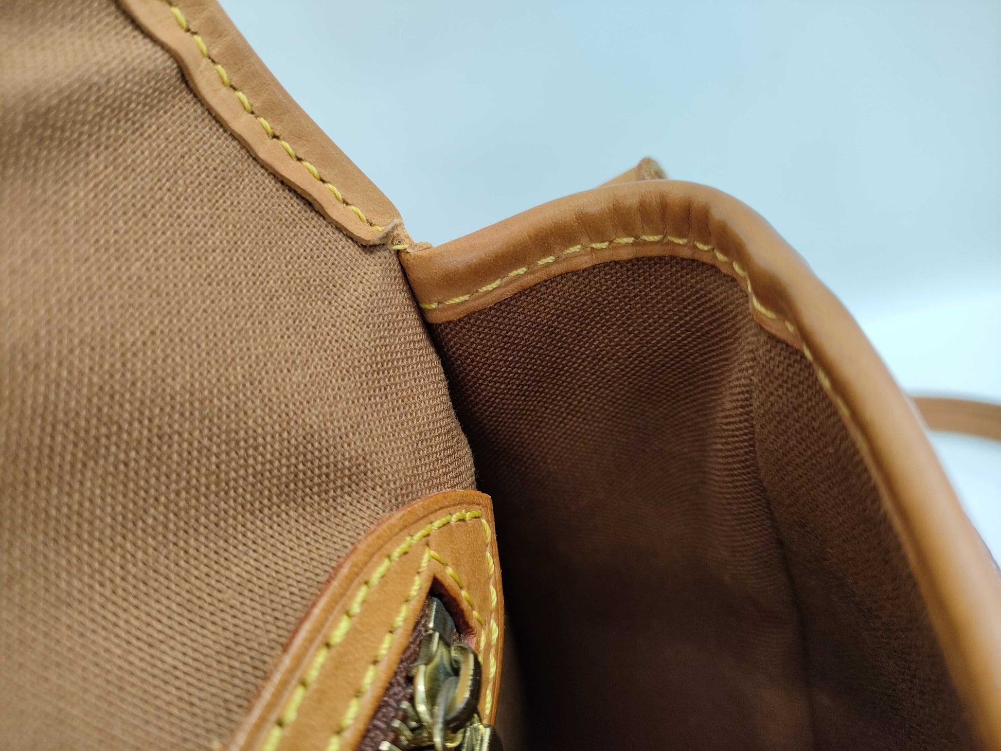 LOUIS VUITTON Monogram M42250 Sologne Shoulder Bag