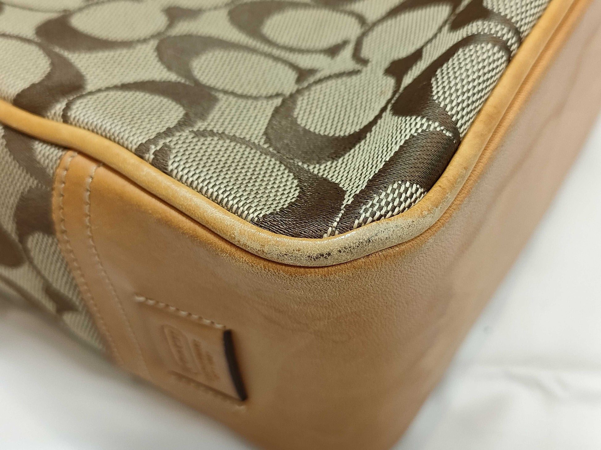 COACH Signature *4-piece handbag
