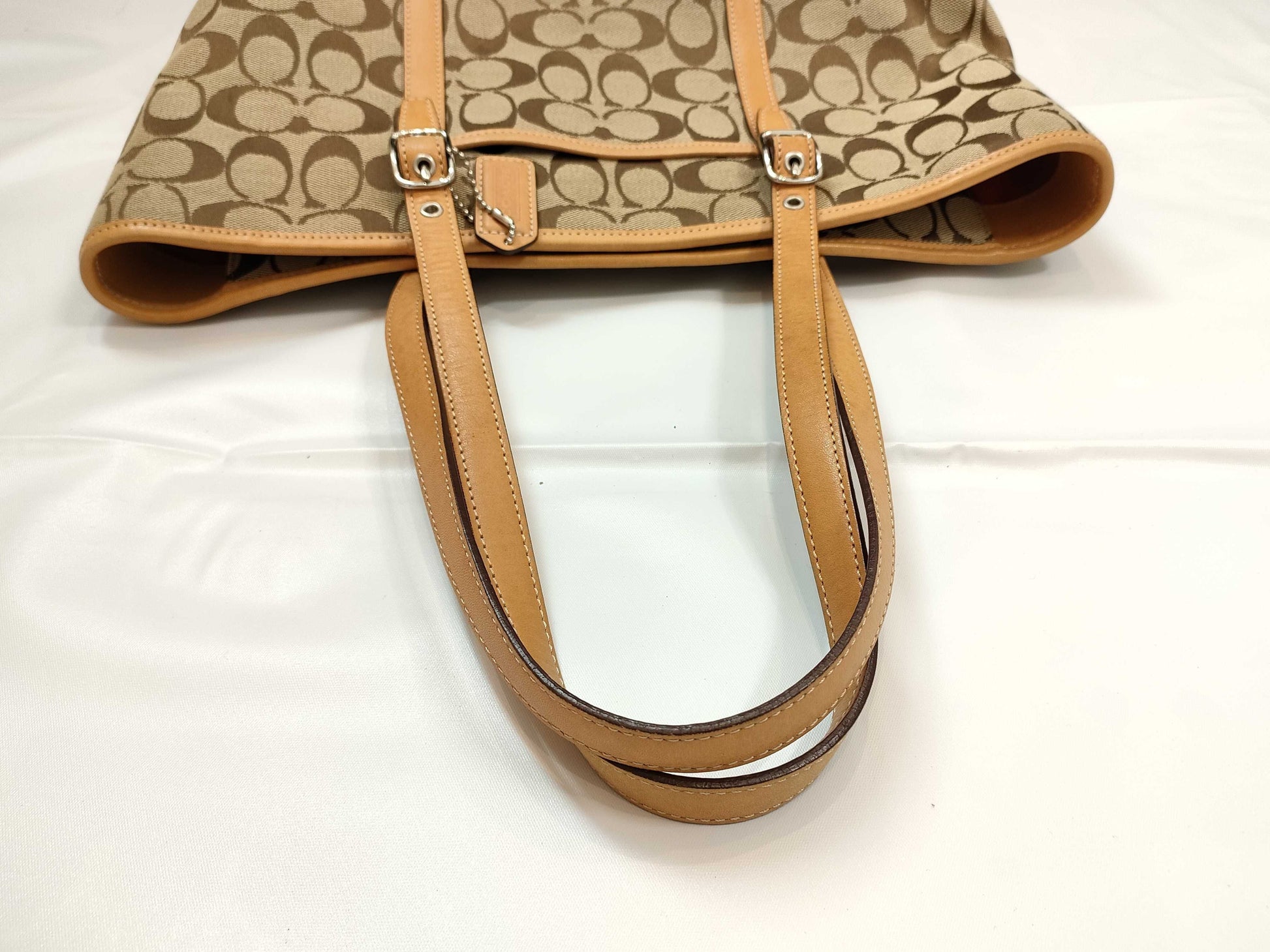 COACH Signature *4-piece handbag