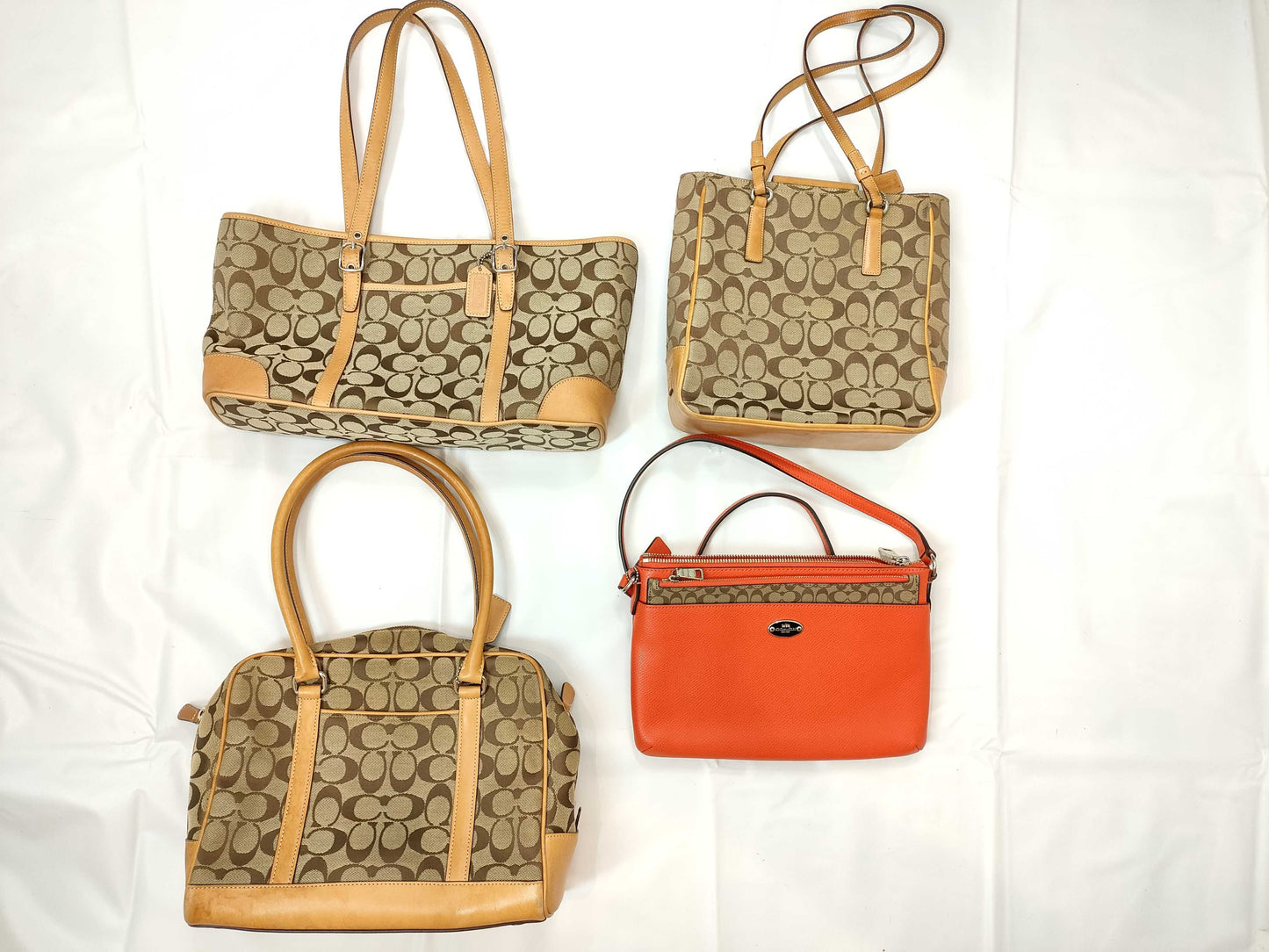 COACH Signature *4-piece handbag