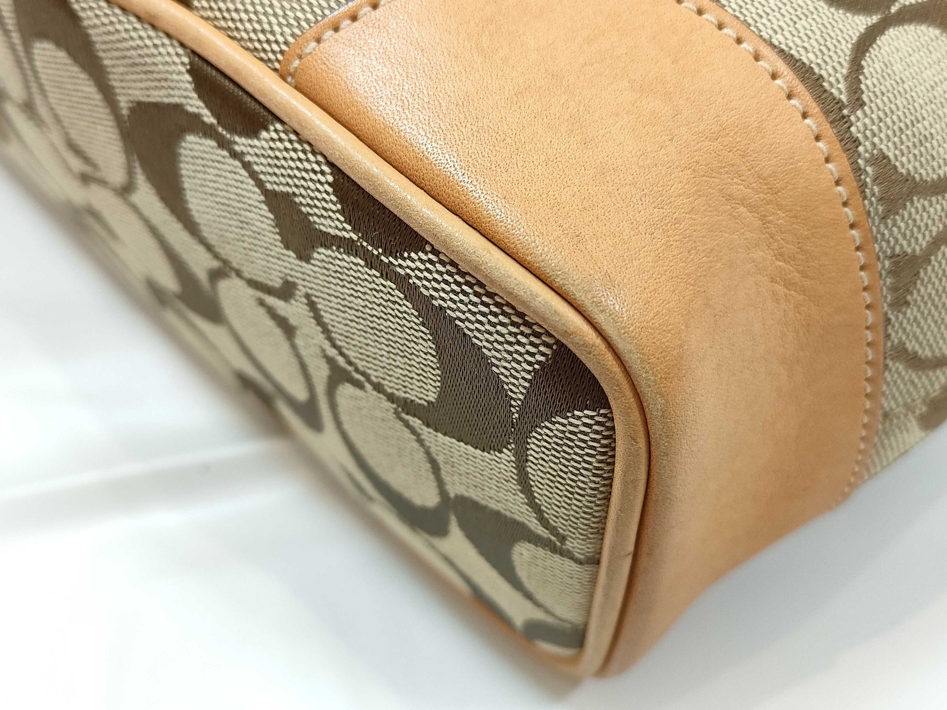 COACH Signature *4-piece handbag