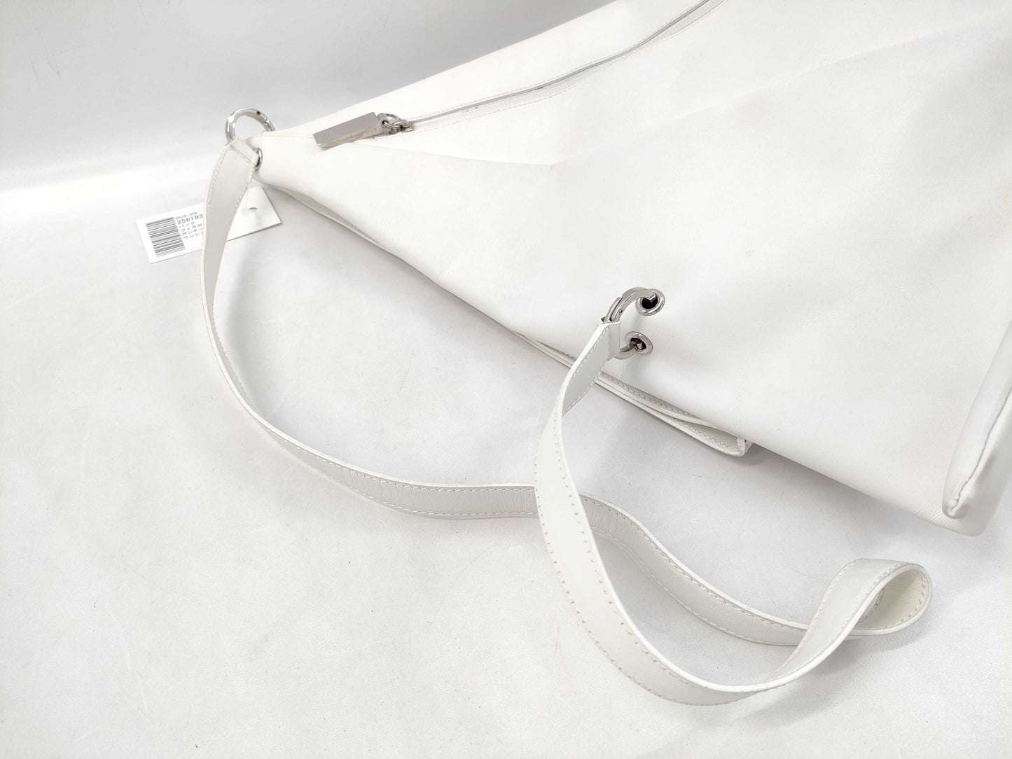 Salvatore Ferragamo Gancini one-shoulder white shoulder bag