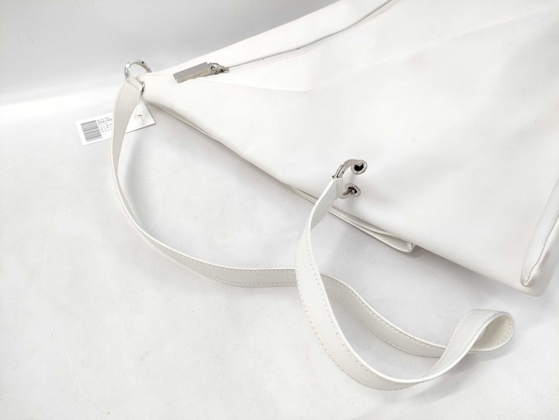 Salvatore Ferragamo Gancini one-shoulder white shoulder bag