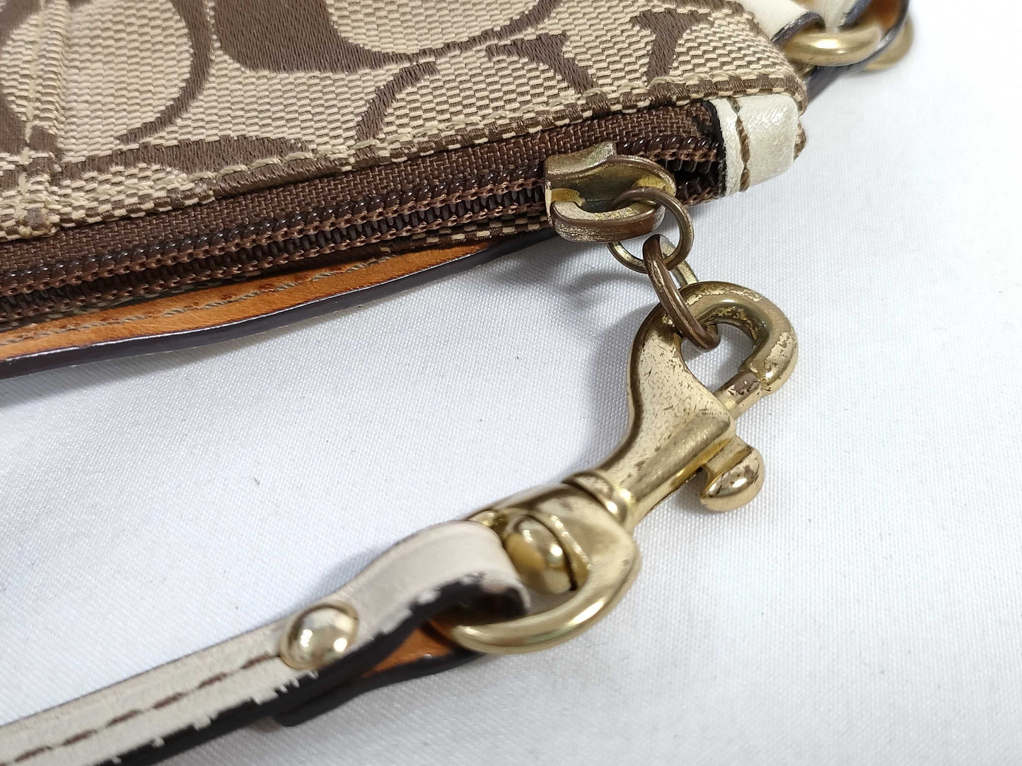 COACH Signature Pouch / Bucket Hat 