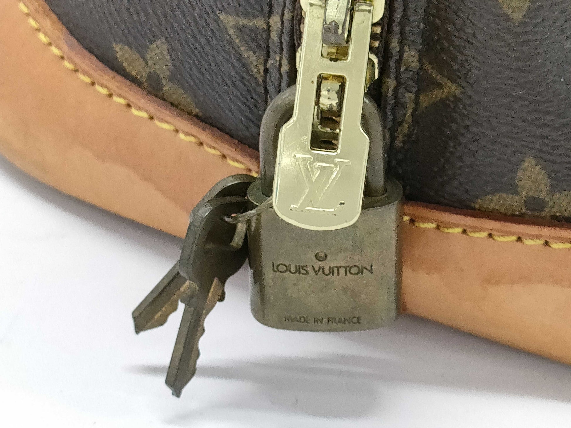 LOUIS VUITTON Monogram M53151 Alma PM Handbag