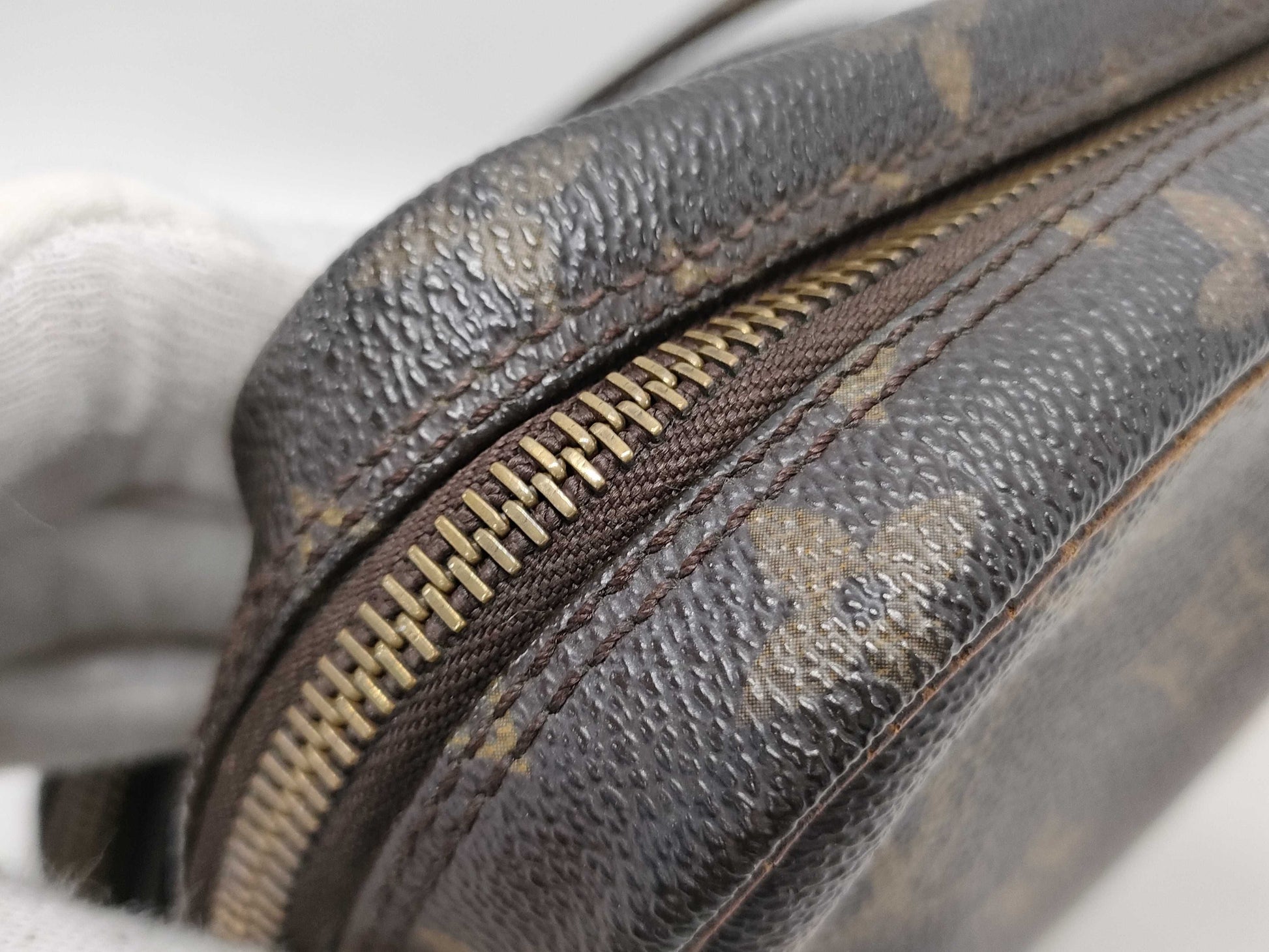 LOUIS VUITTON Monogram Old Amazon Shoulder Bag