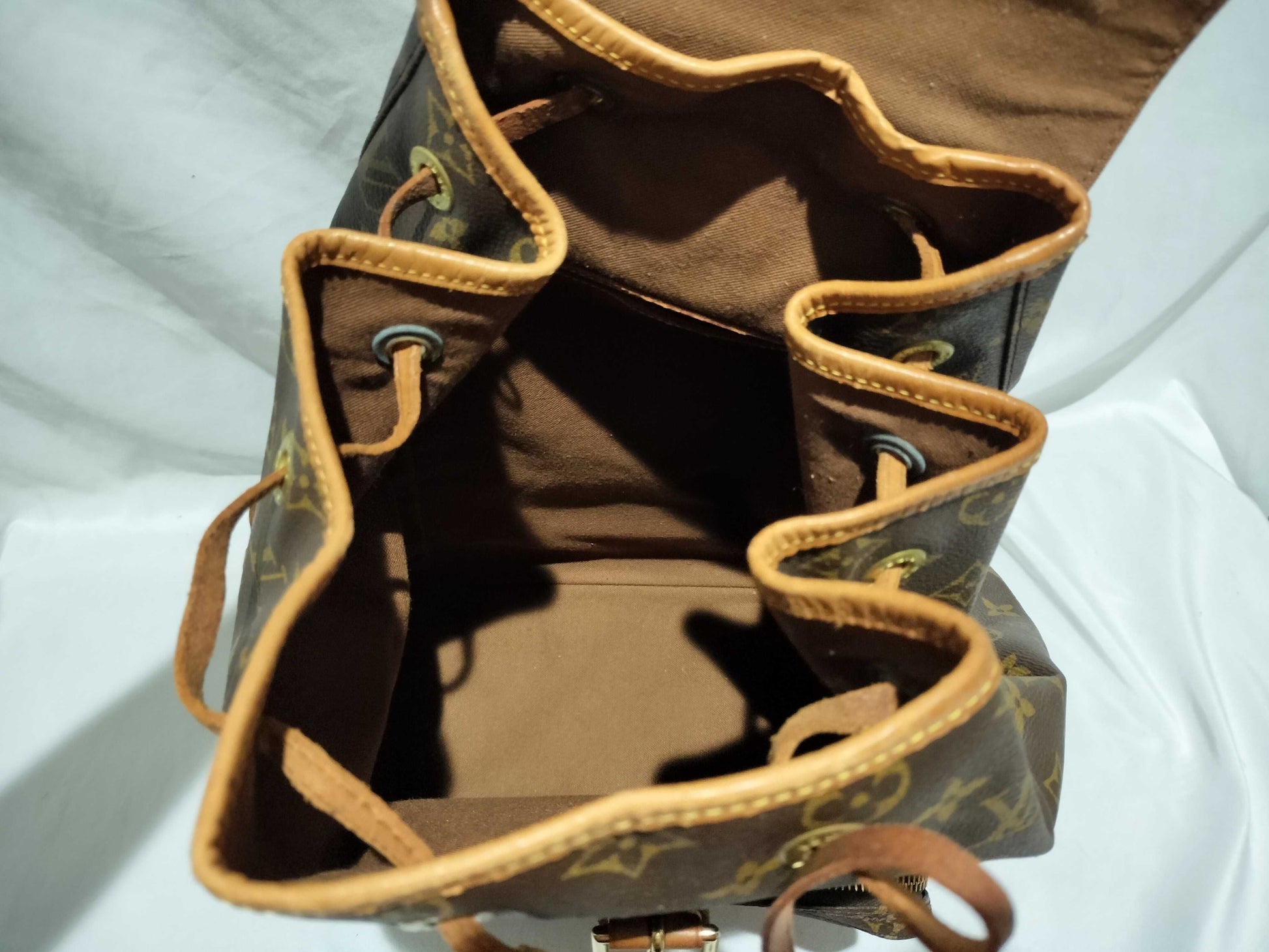 LOUIS VUITTON RFID Unverifiable, Serial Unverifiable, Monogram Montsouris GM Backpack