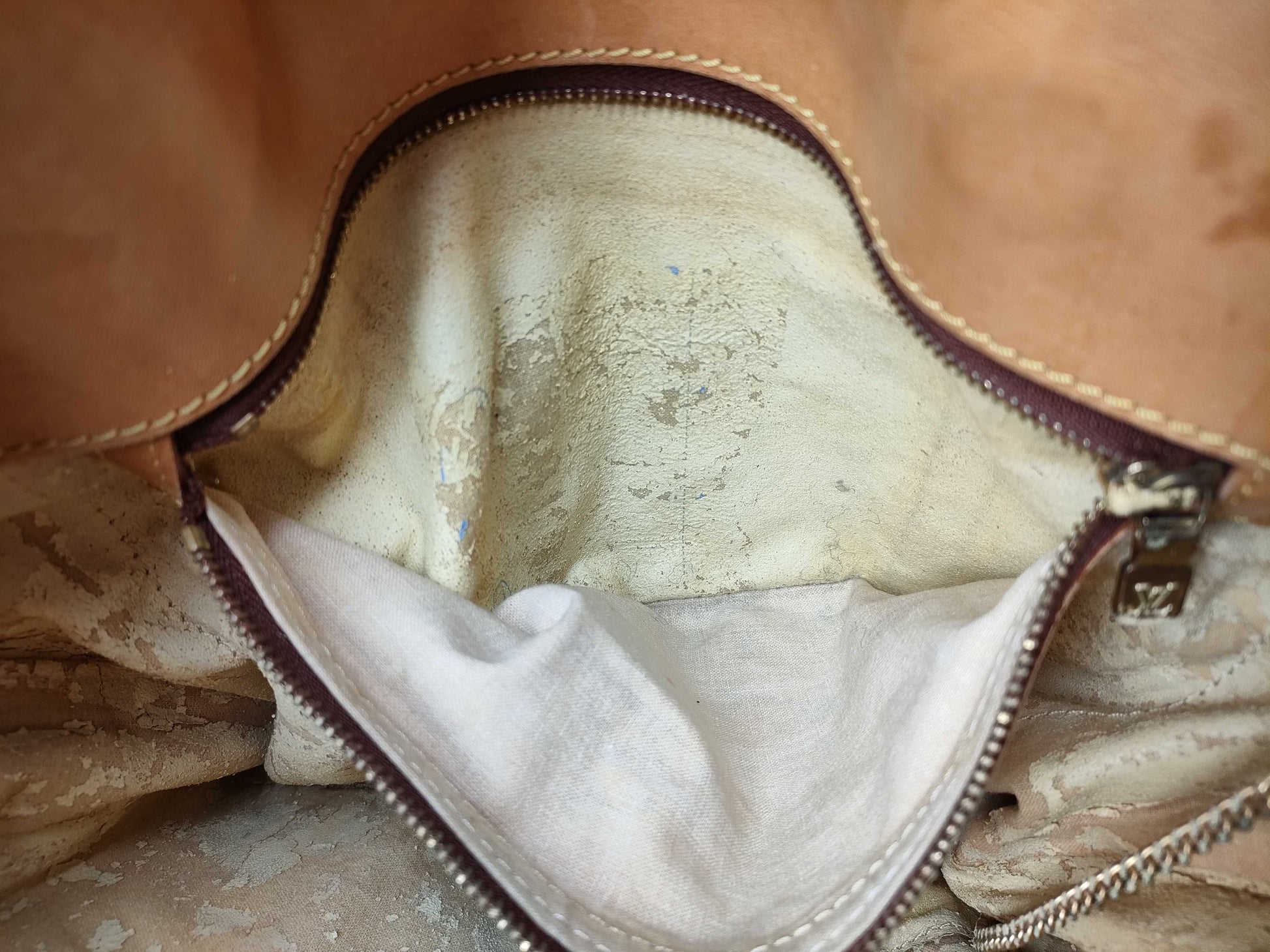 LOUIS VUITTON RFID Unverifiable, Serial Unverifiable, Monogram M42236/Baguette GM/Medium Junk/Undated Tote Bag