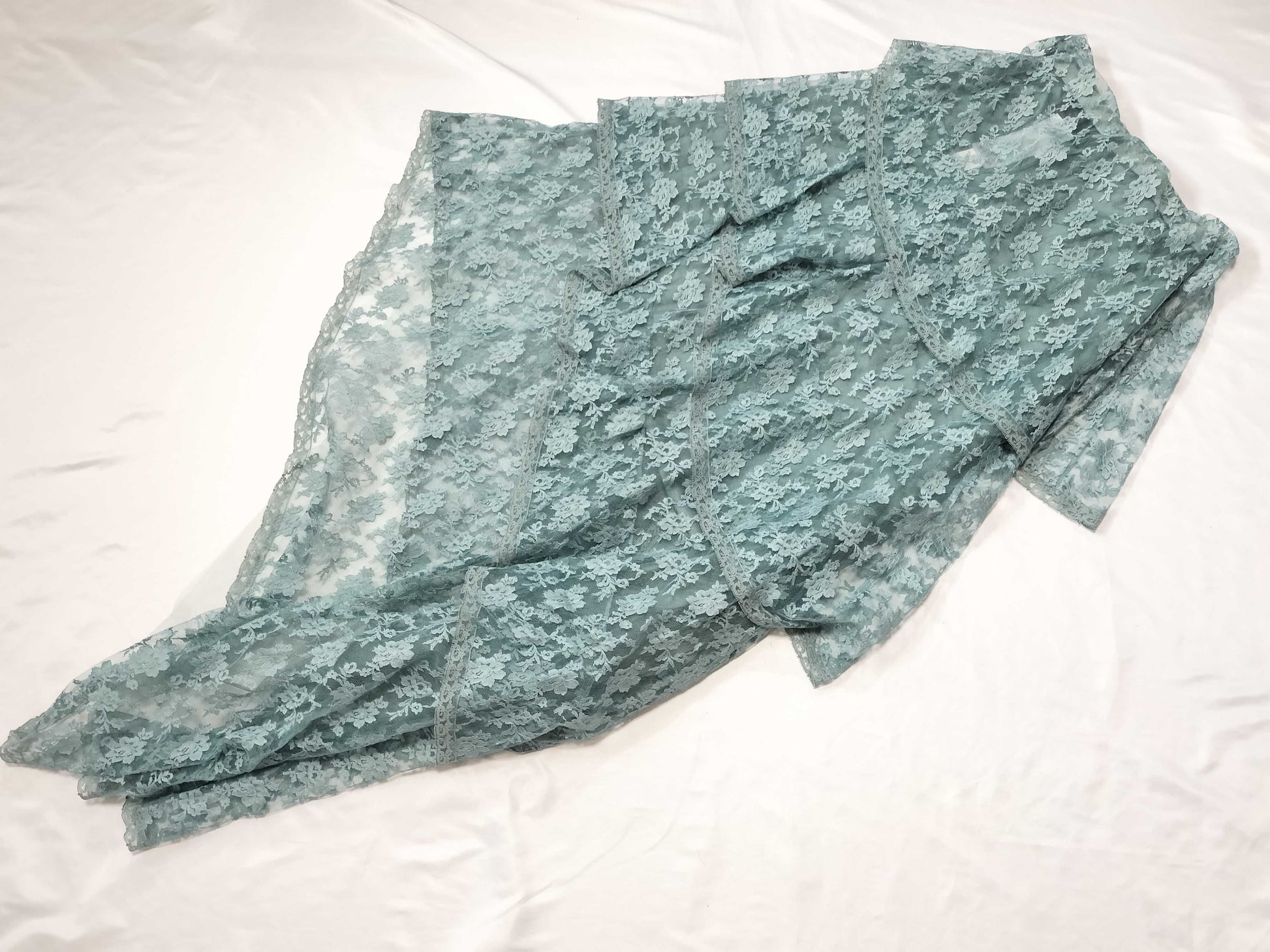 GUCCI 699241 Floral Lace Maxi Skirt with tags