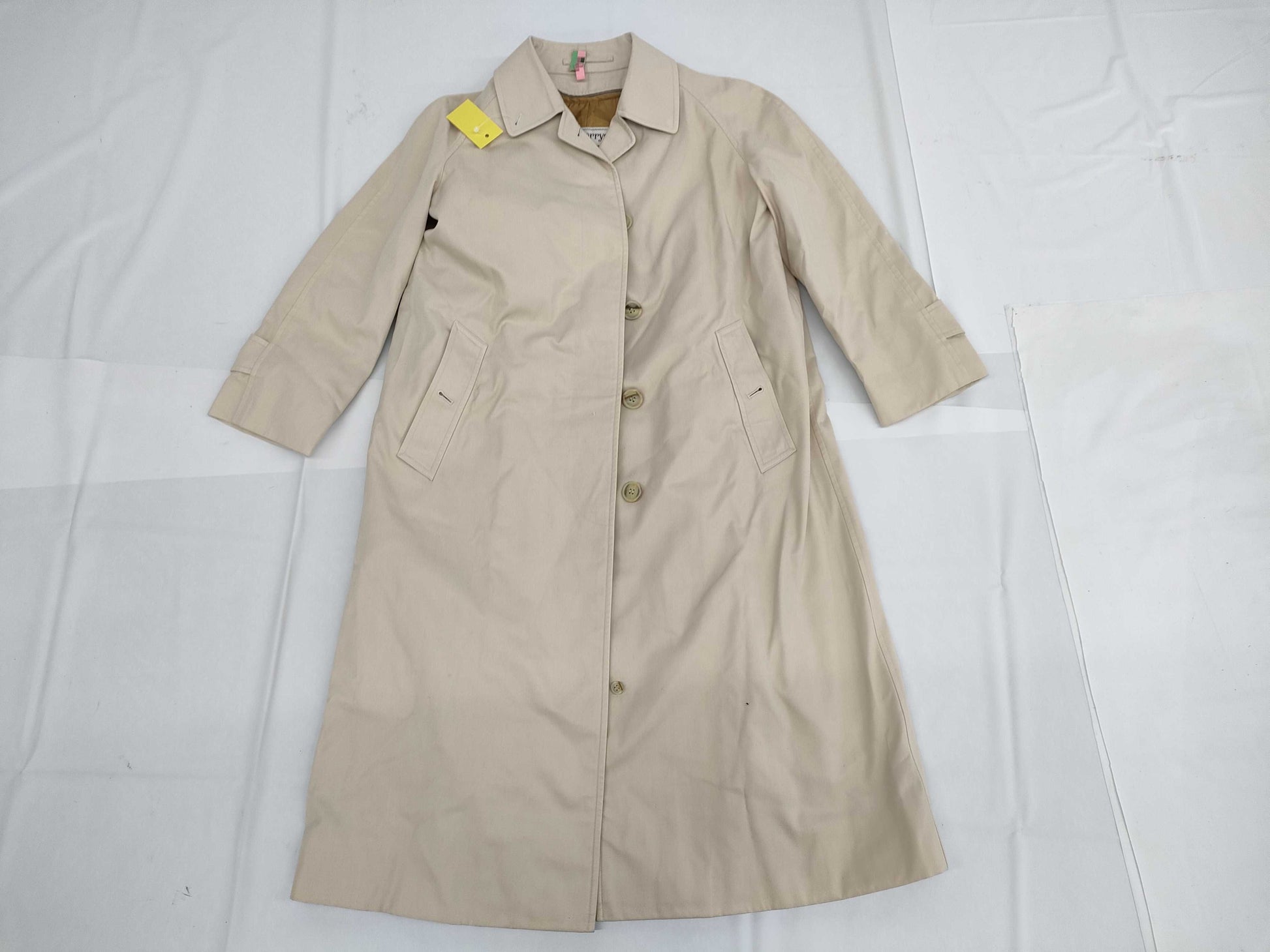 BURBERRY Trench Coat with Liner