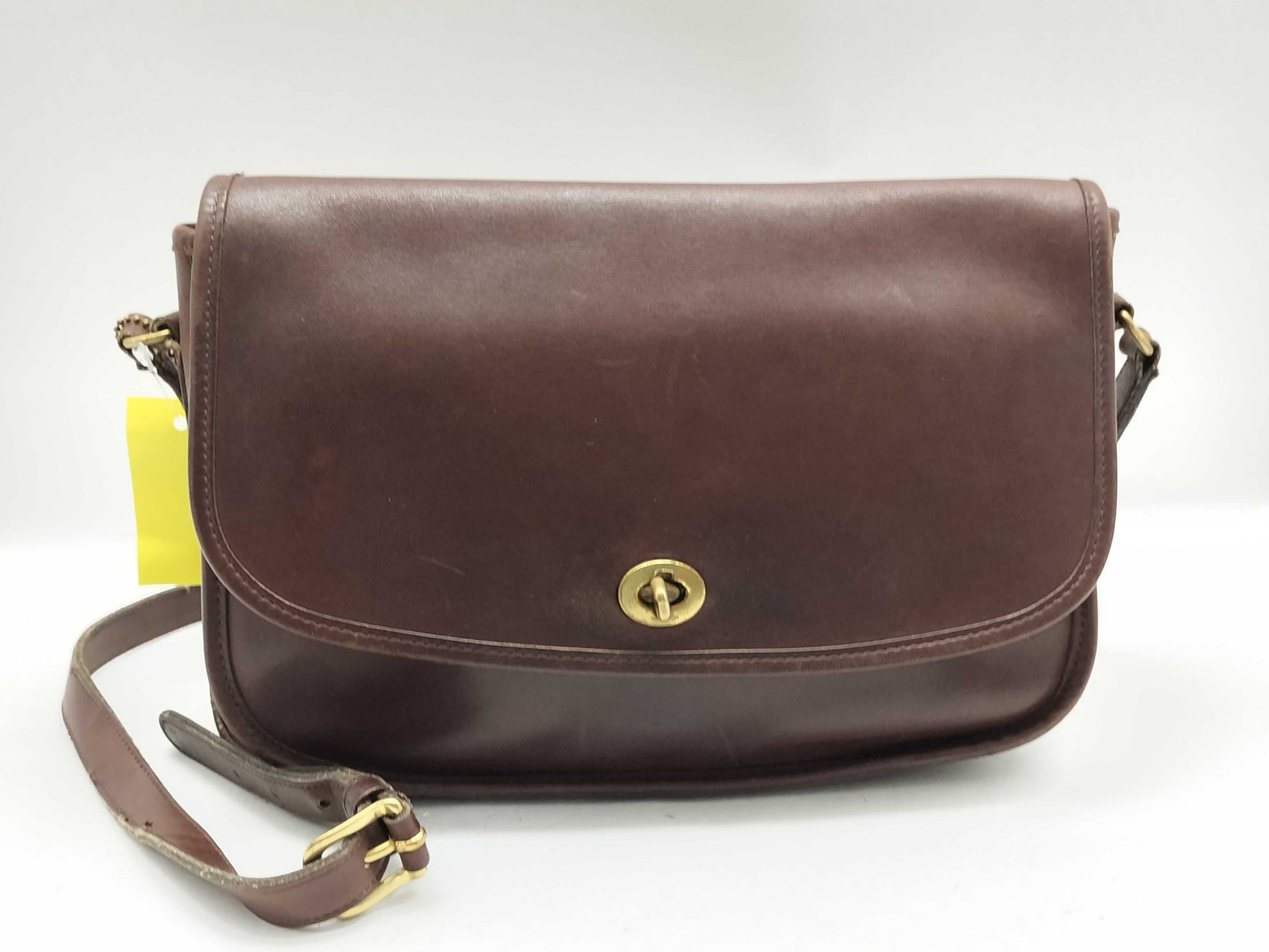 COACH Leather Shoulder Bag Flap Brown 208 Shoulder Bag
