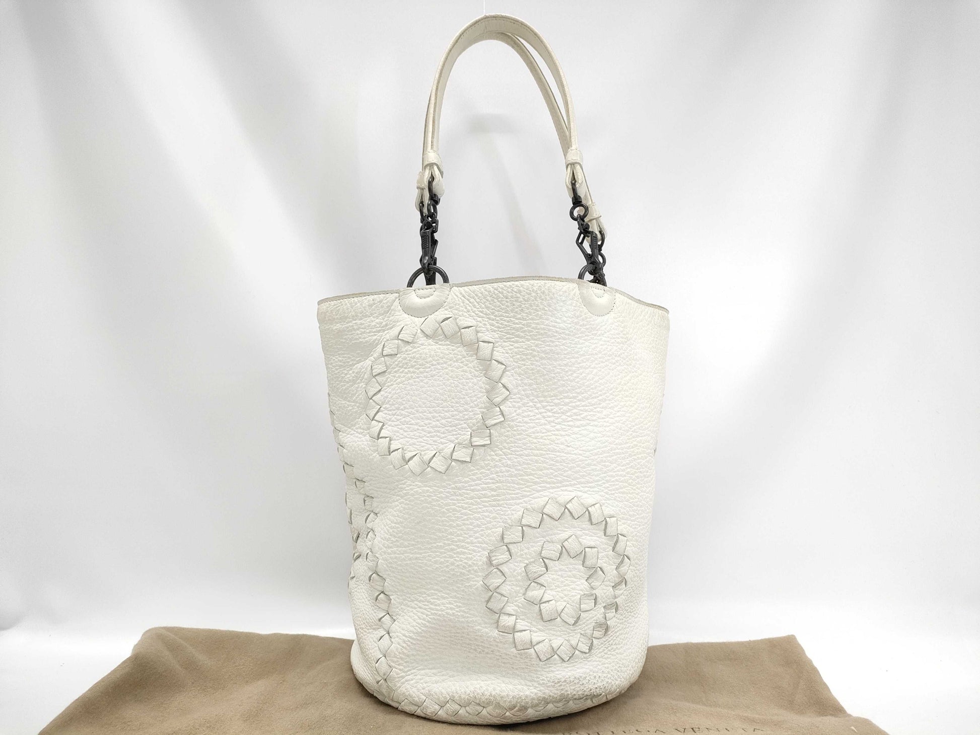 BOTTEGA VENETA Intrecciato Bucket Handbag
