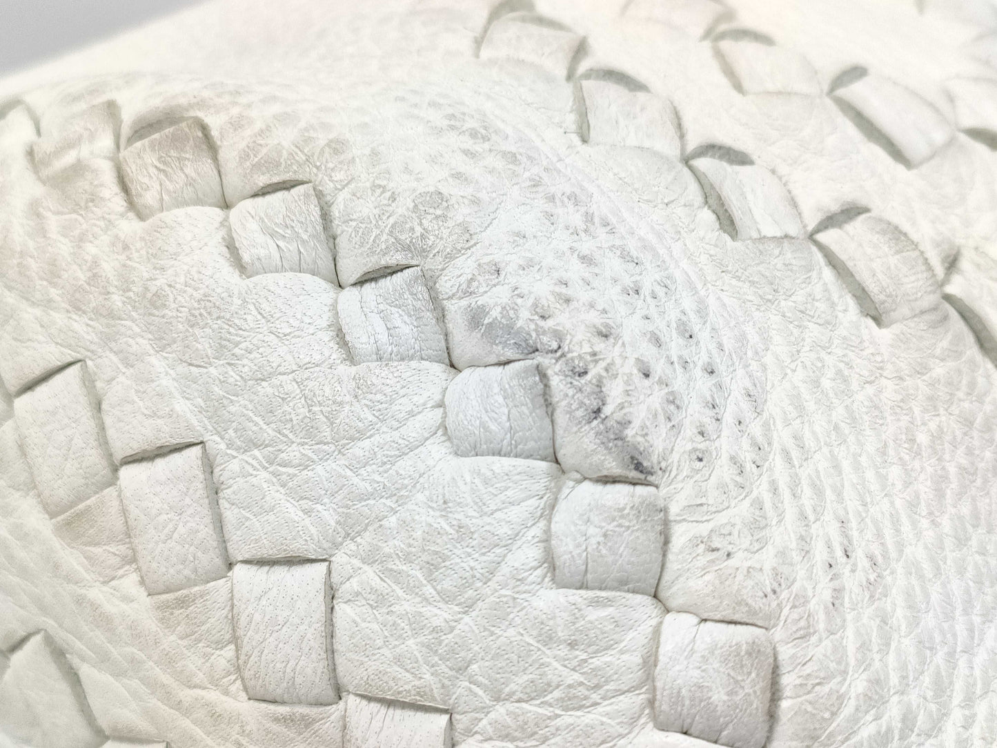 BOTTEGA VENETA Intrecciato Bucket Handbag