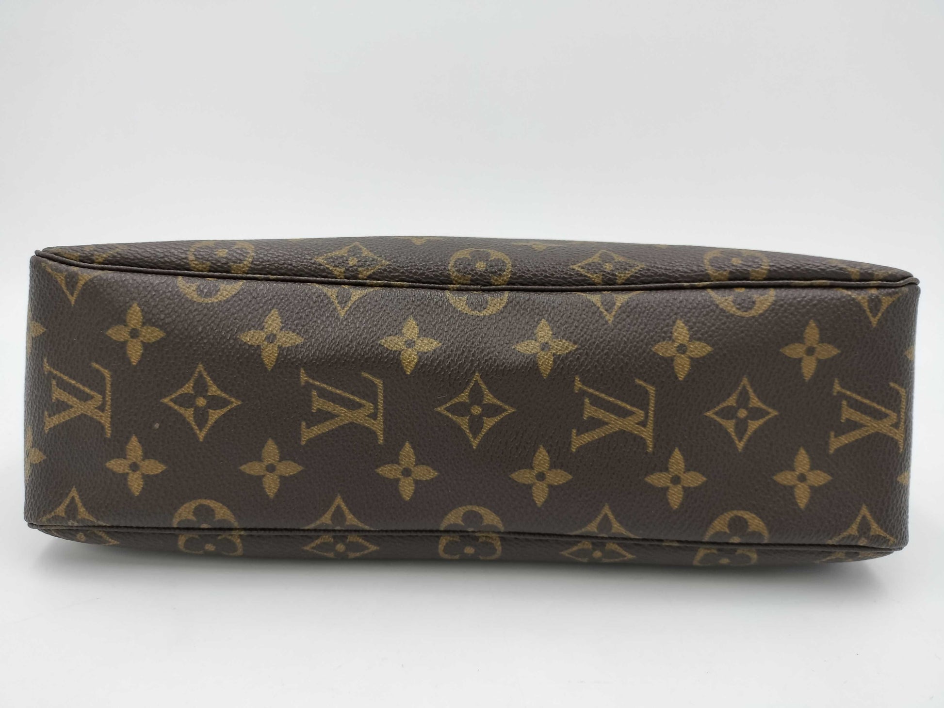 LOUIS VUITTON Monogram M47522 True Toilet Pouch