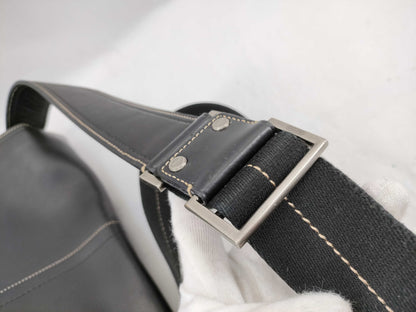 COACH F05A02 / Messenger bag Shoulder bag