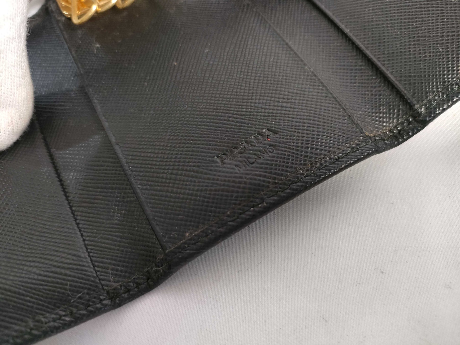 PRADA Saffiano 6-ring key case with chips