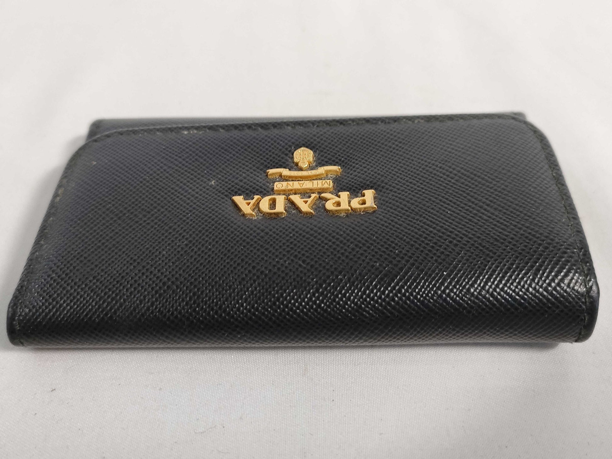 PRADA Saffiano 6-ring key case with chips