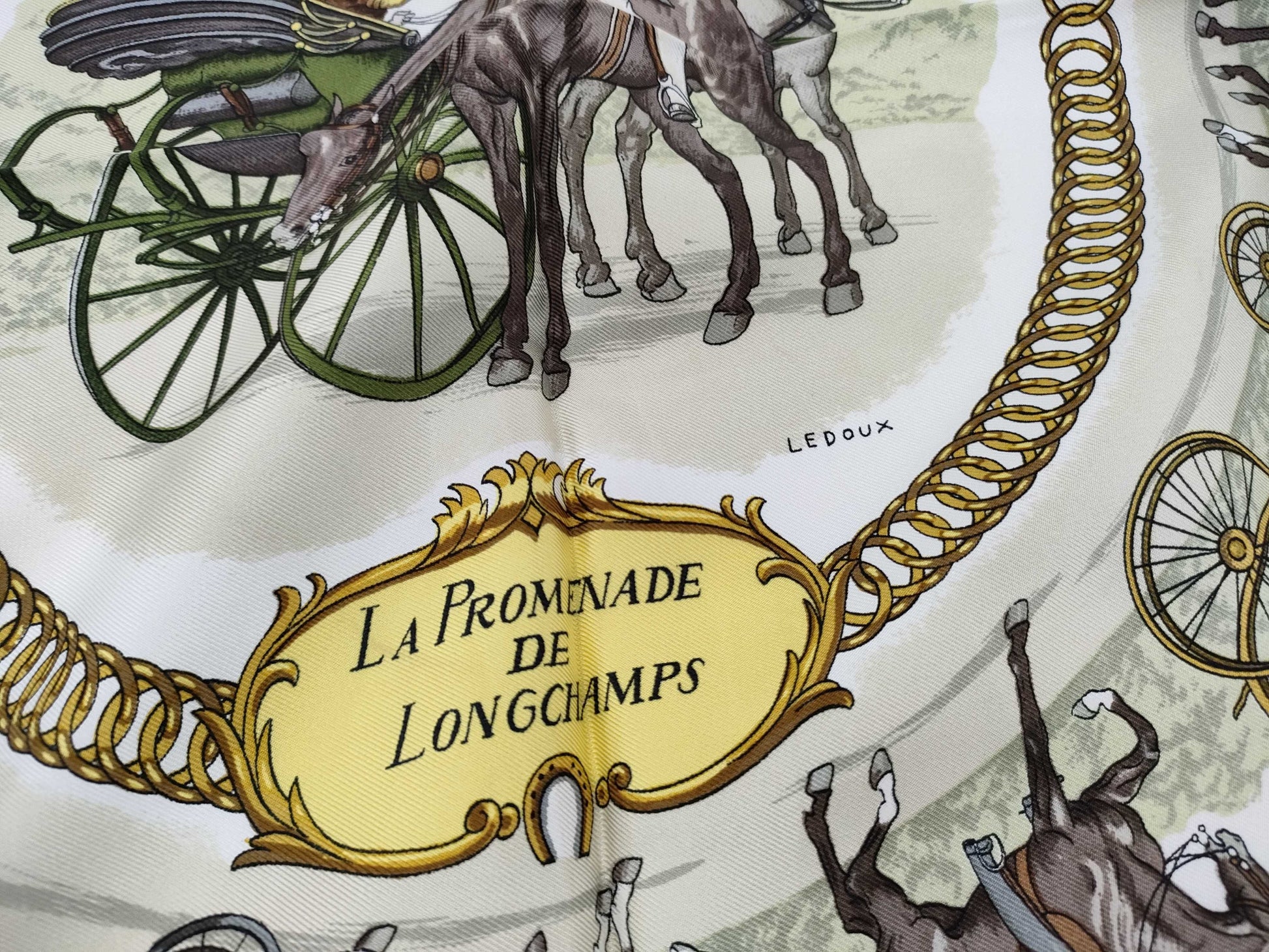 HERMES Carré LA PROMENADE DE LONGCHAMPS Scarf without tag