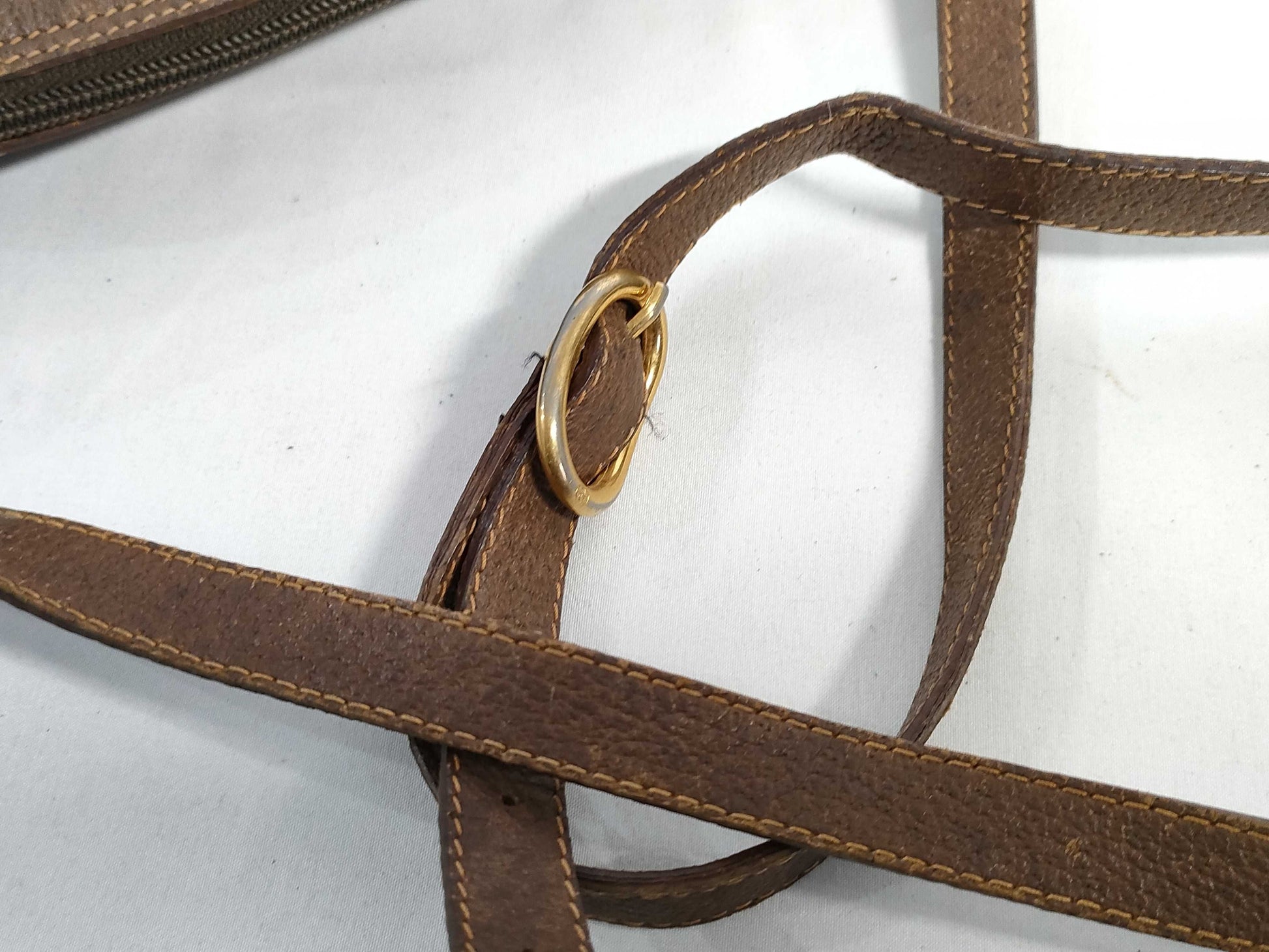 GUCCI GG Supreme Old Sherry Shoulder Bag