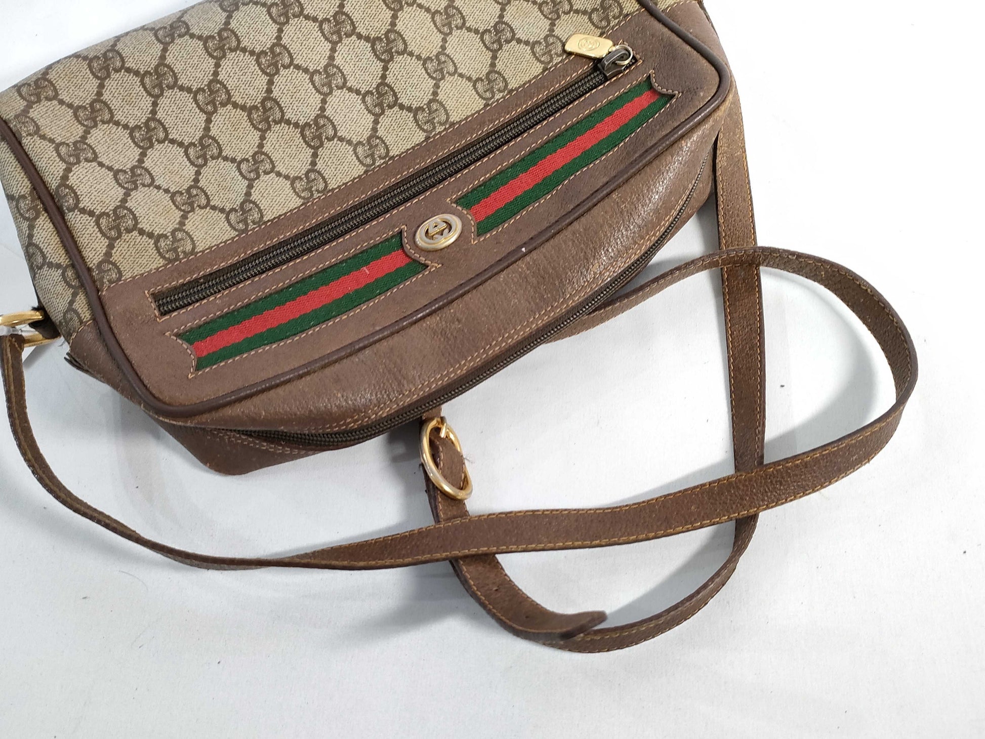 GUCCI GG Supreme Old Sherry Shoulder Bag