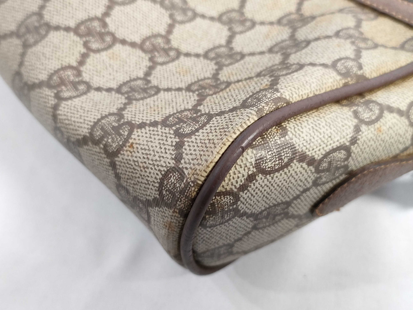 GUCCI GG Supreme Old Sherry Shoulder Bag