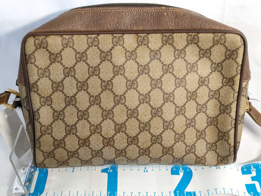 GUCCI GG Supreme Old Sherry Shoulder Bag