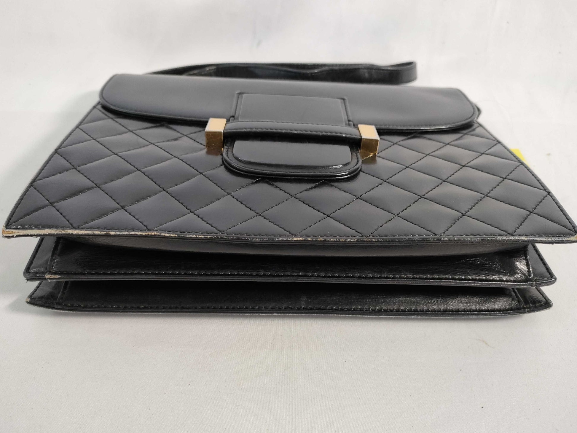 Yves Saint Laurent Vintage Shoulder Bag in Black