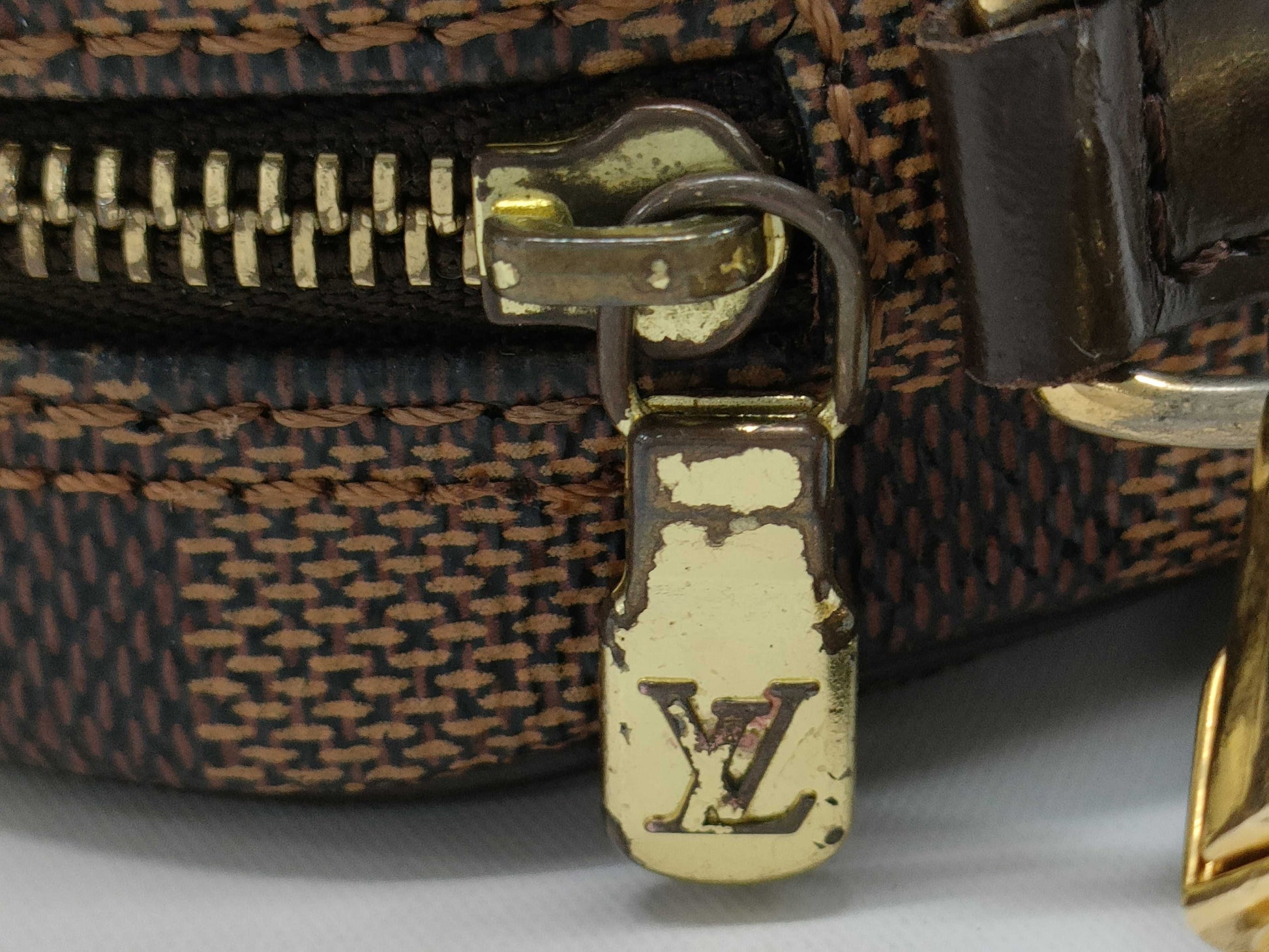 LOUIS VUITTON VI0059 Damier N51296 Pochette Ipanema Shoulder Bag