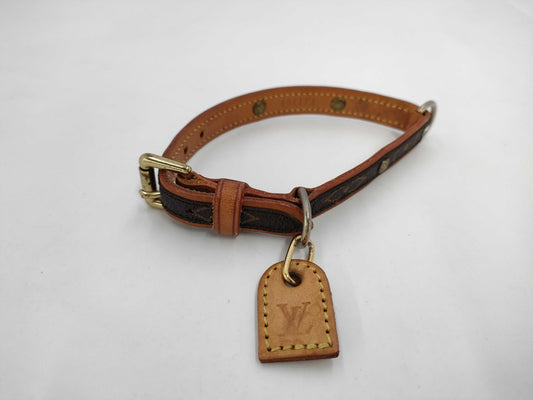 LOUIS VUITTON Monogram Collier Baxter Collar and Other Accessories